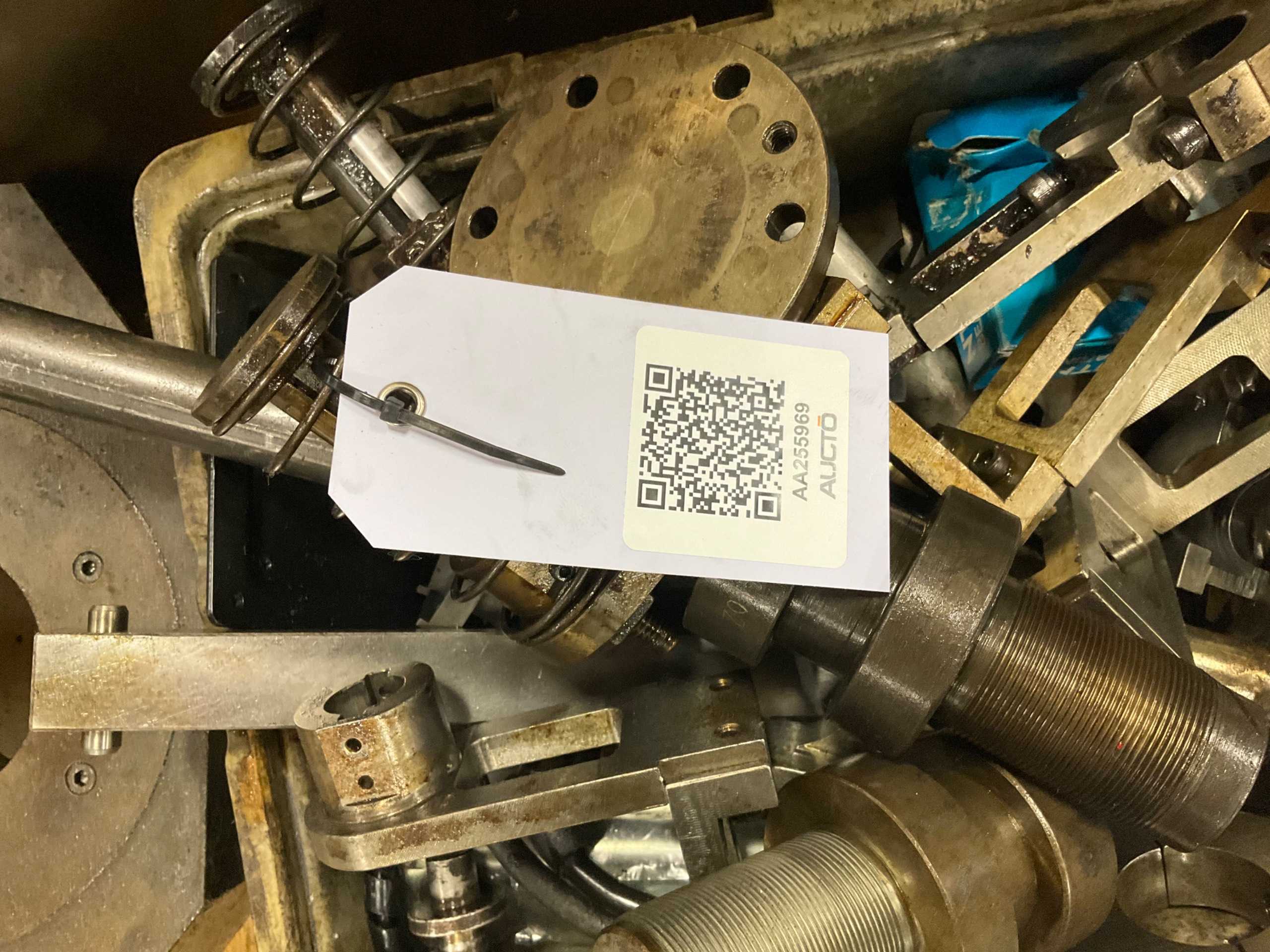 BULK QTY OF PRESS PARTS - PRESS BRAKE TOOLING