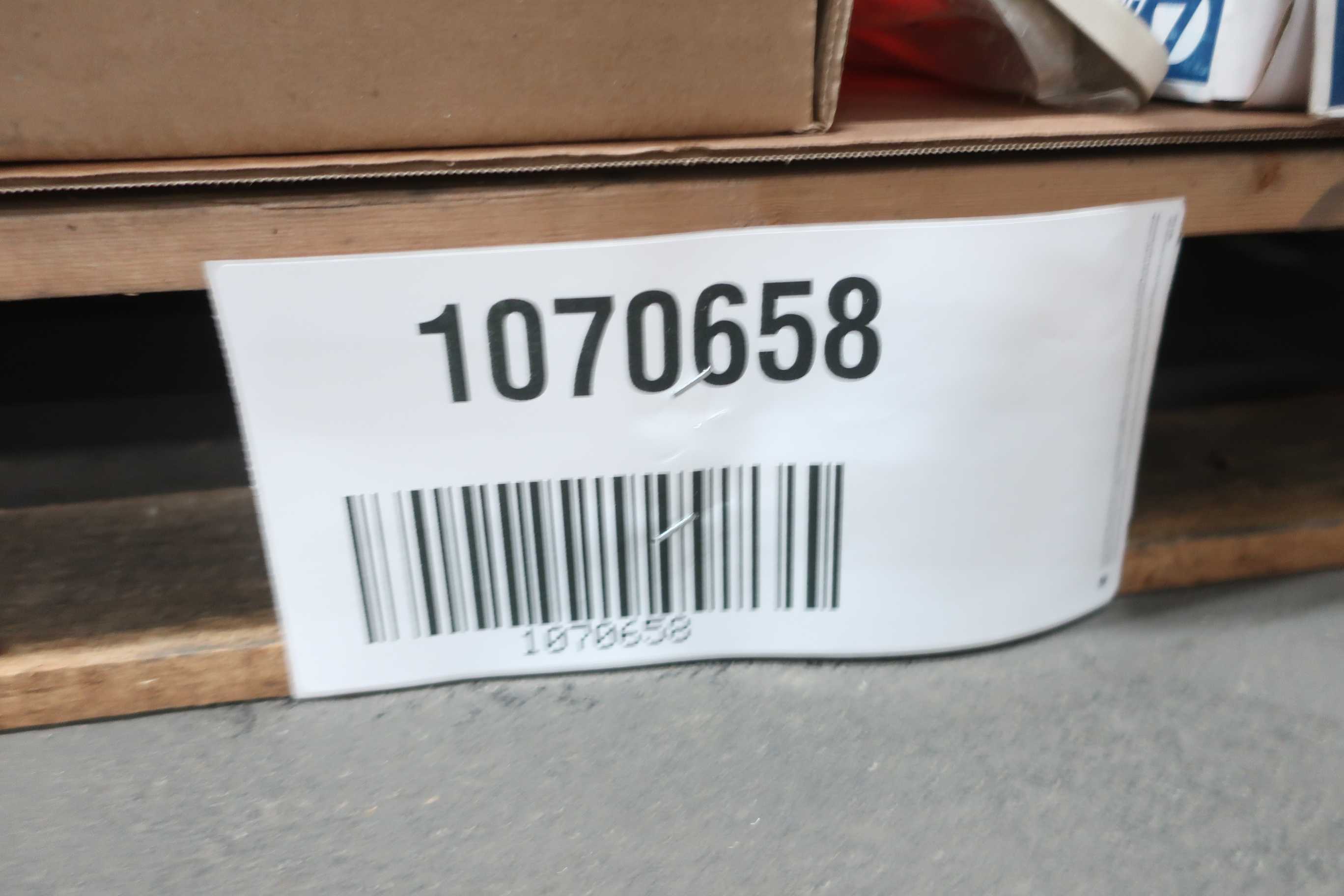 4 PALLETS OF ASSORTED PPE - PPE
