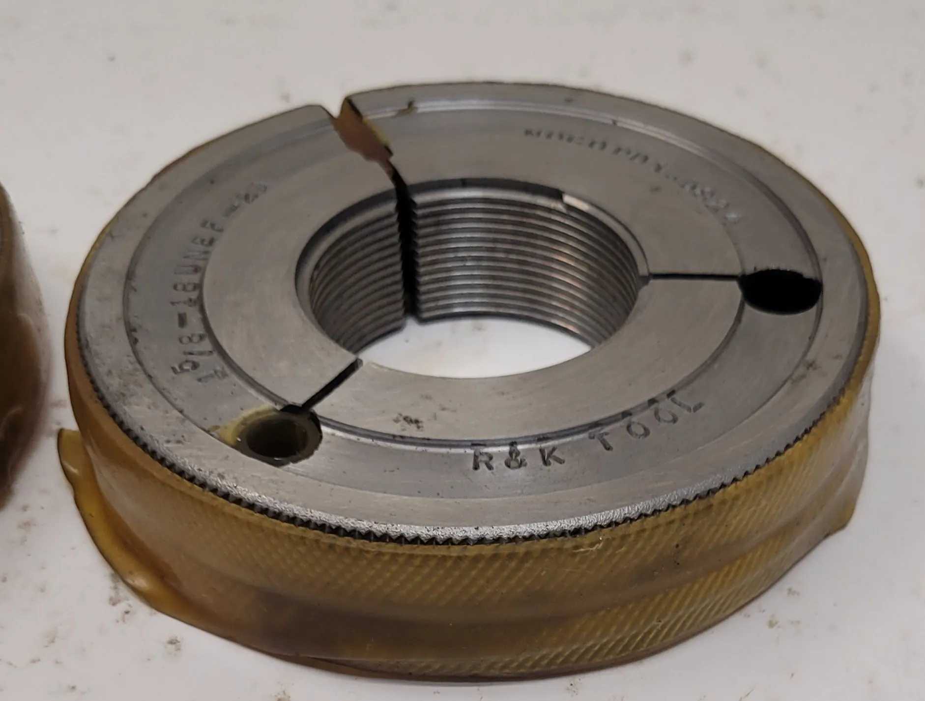 R&K TOOL 1 5/8-18 UNEF THREAD RING GAUGE 2A - SET OF 2 - MACHINE TOOLING