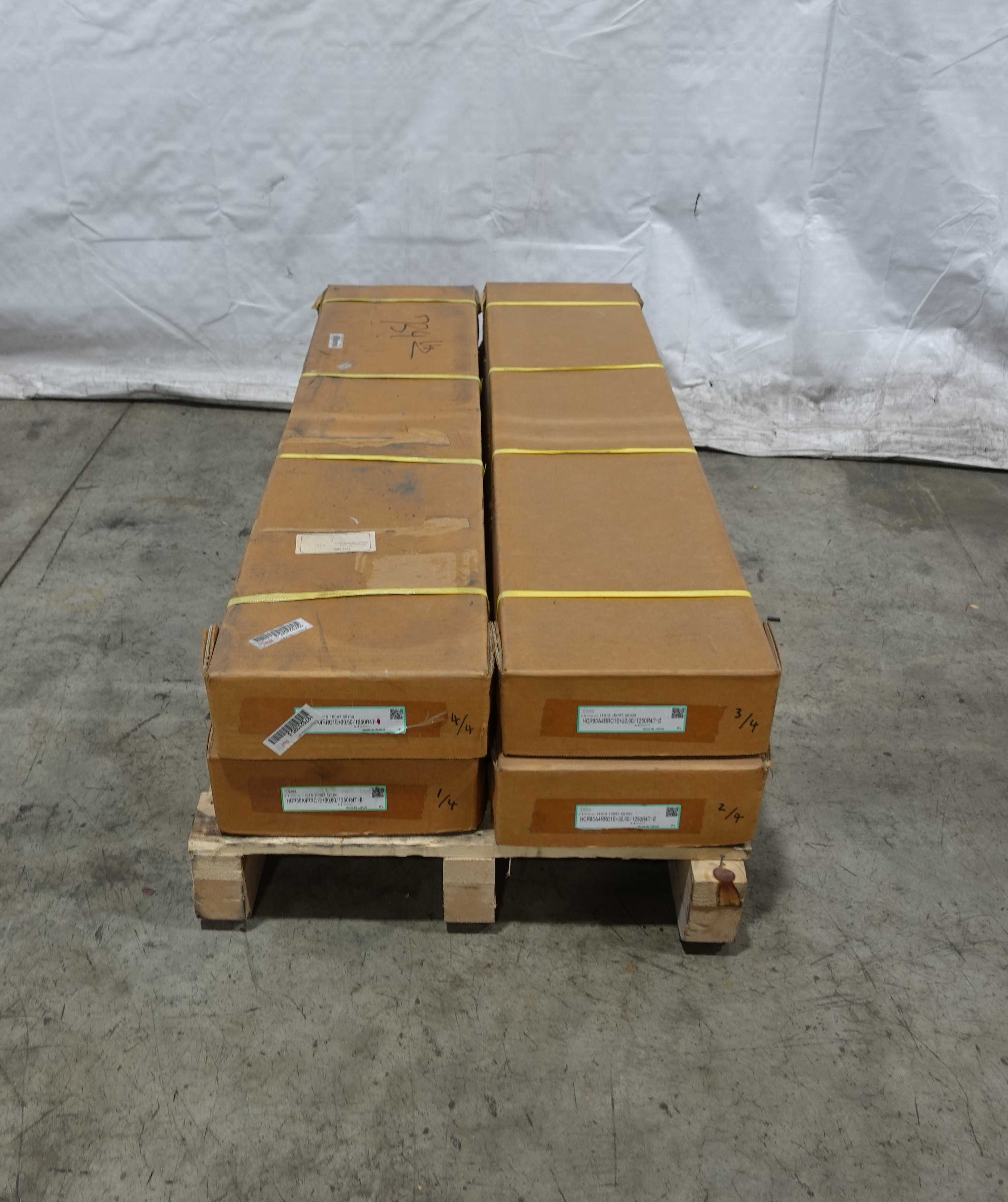 LOT OF 4 THK HCR65A4RRC1E+30,60/1250R4T-II LINEAR GUIDES - LINEAR MOTION