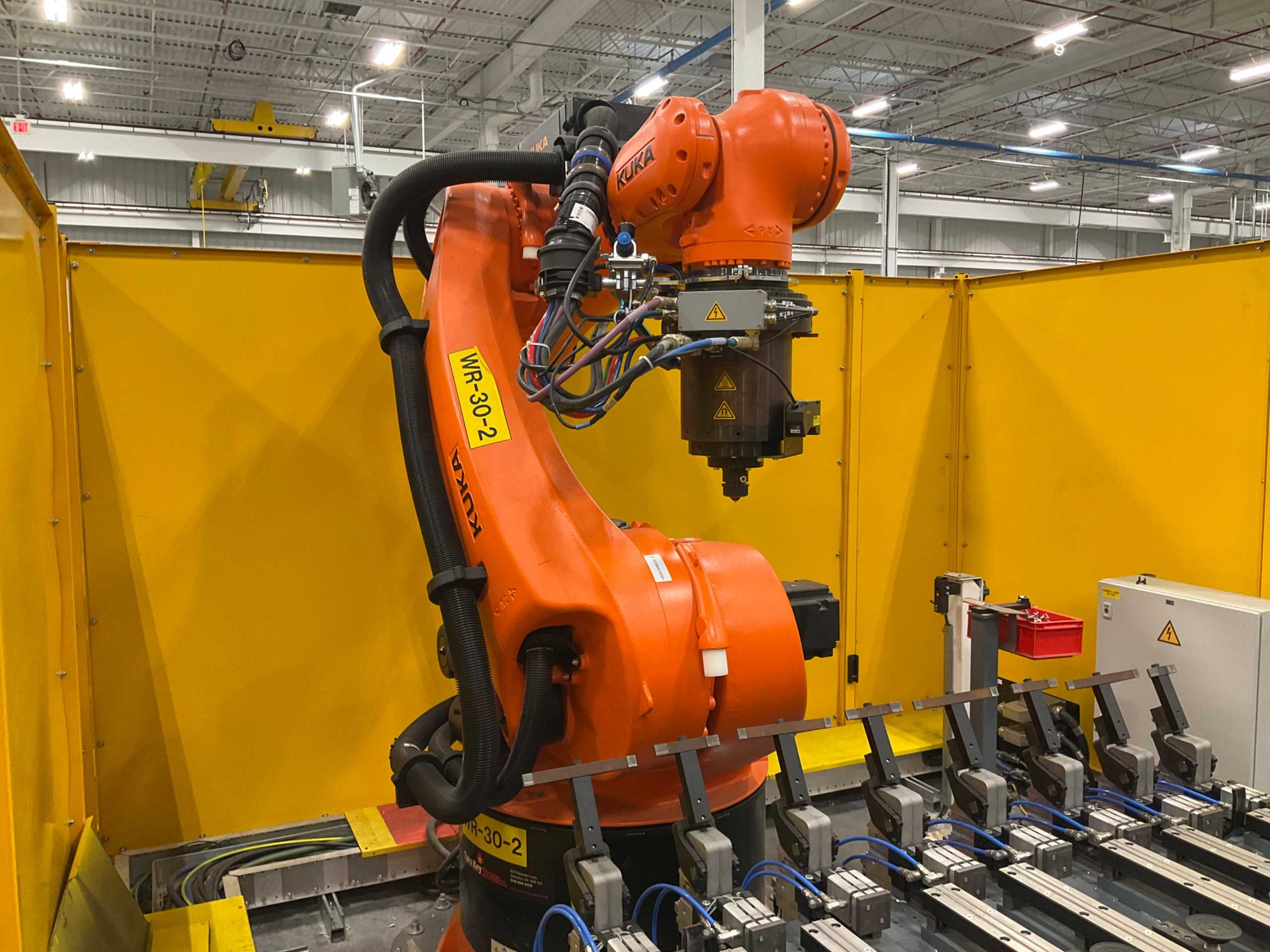 2021 KUKA KR 500 R2830 ROBOT & CONTROLLER ASSEMBLY - ARTICULATED ROBOTS