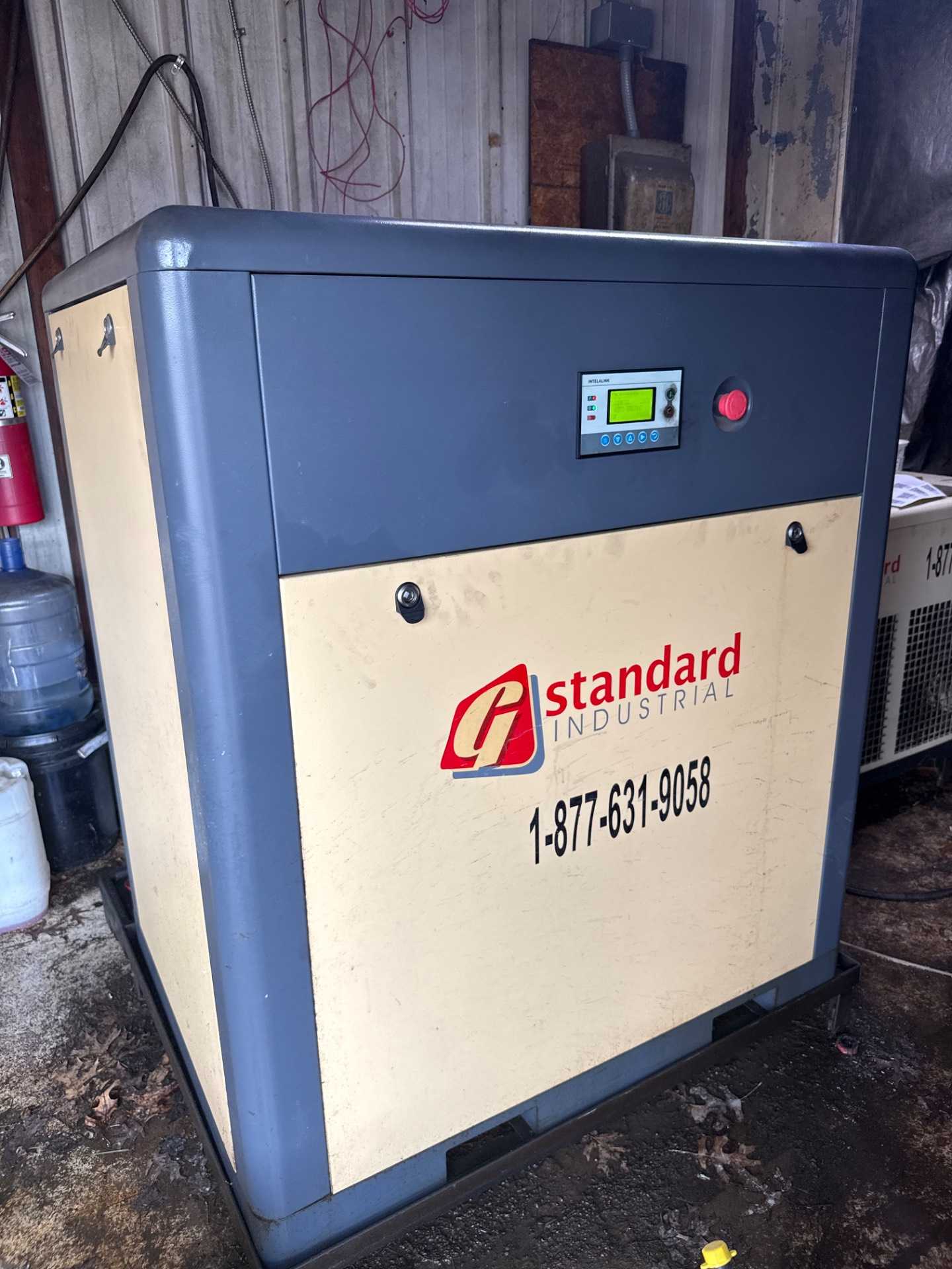 STANDARD INDUSTRIAL GSI-25 ROTARY SCREW AIR COMPRESSOR 25HP, 116CFM, 100-175 PSI - AIR COMPRESSORS