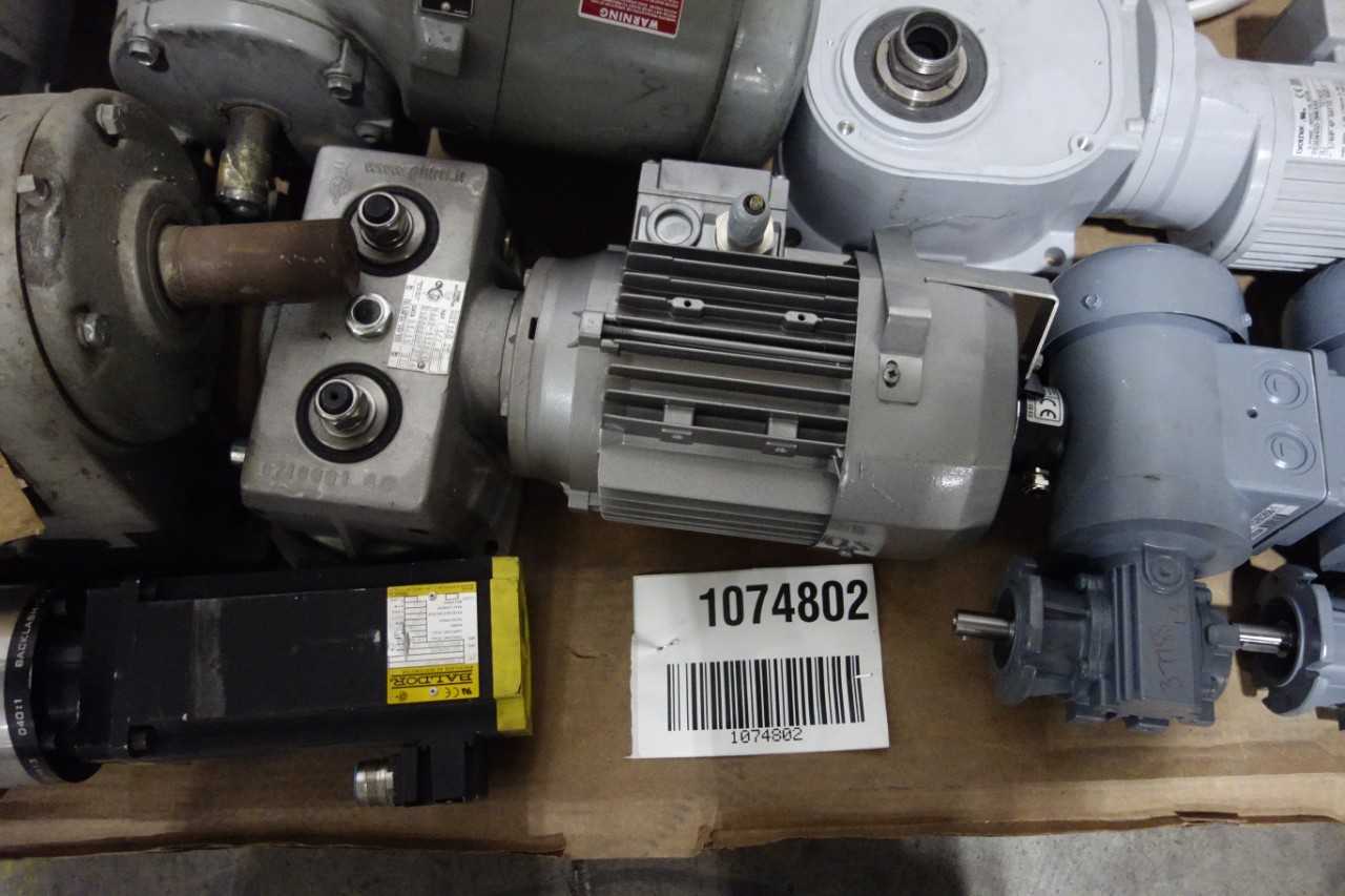 SKU 1074802- 2 PALLETS OF ASSORTED GEARMOTORS - GEARMOTOR