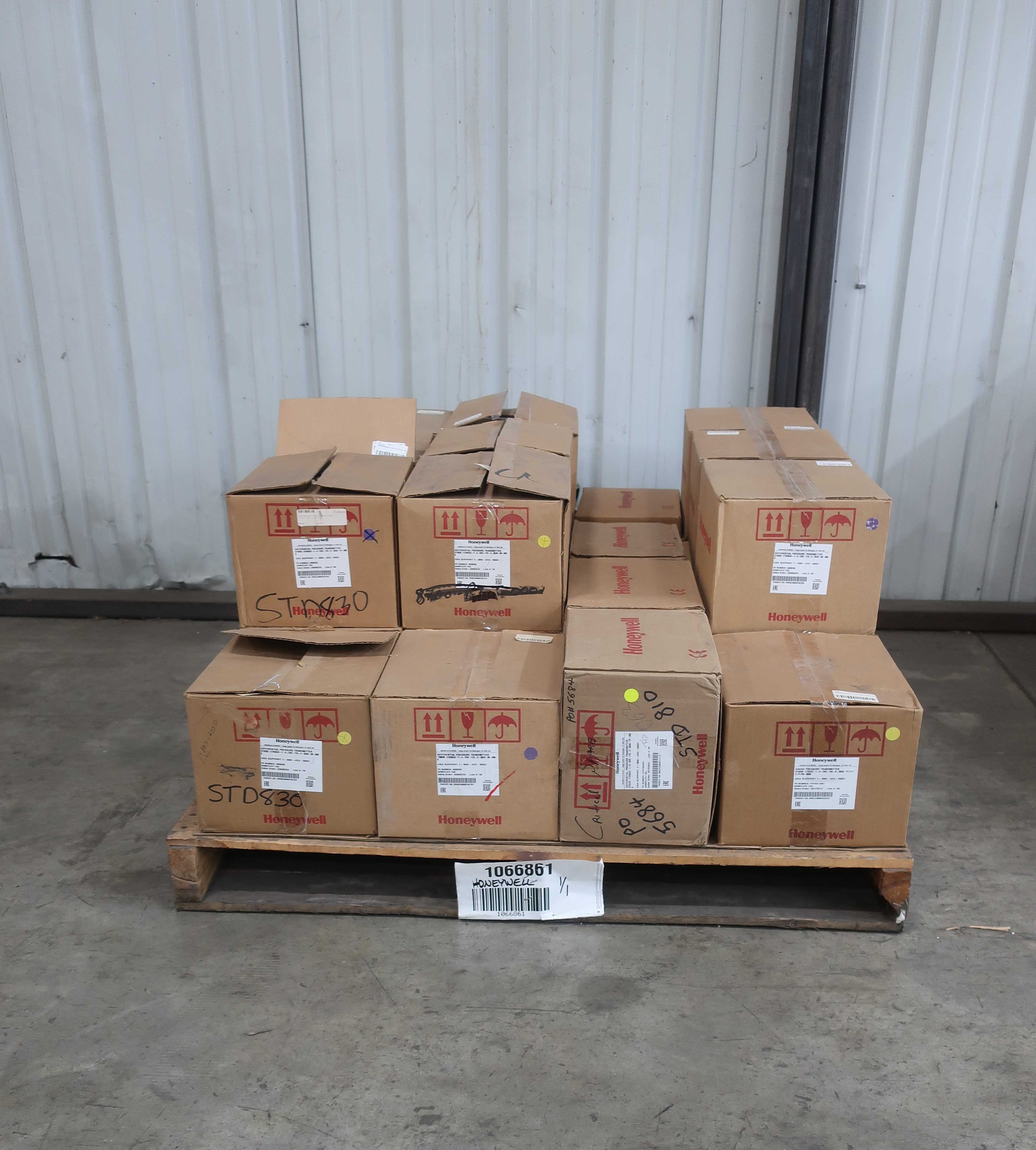PALLET OF ASSORTED HONEYWELL GAGE PRESSURE TRANSMITTERS - PRESSURE TRANSMITTER