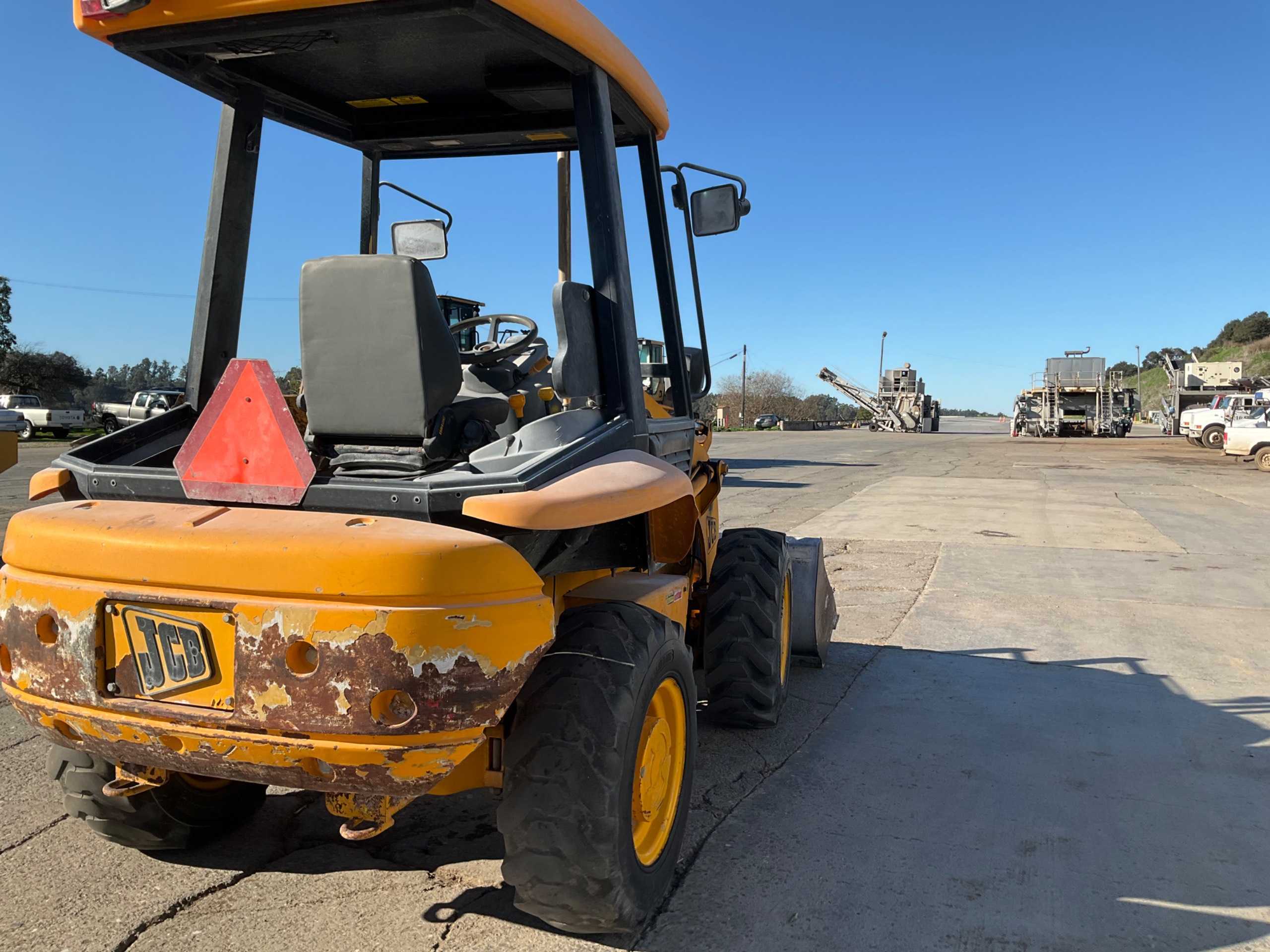 JCB 210SL WHEEL LOADER - WHEEL LOADER