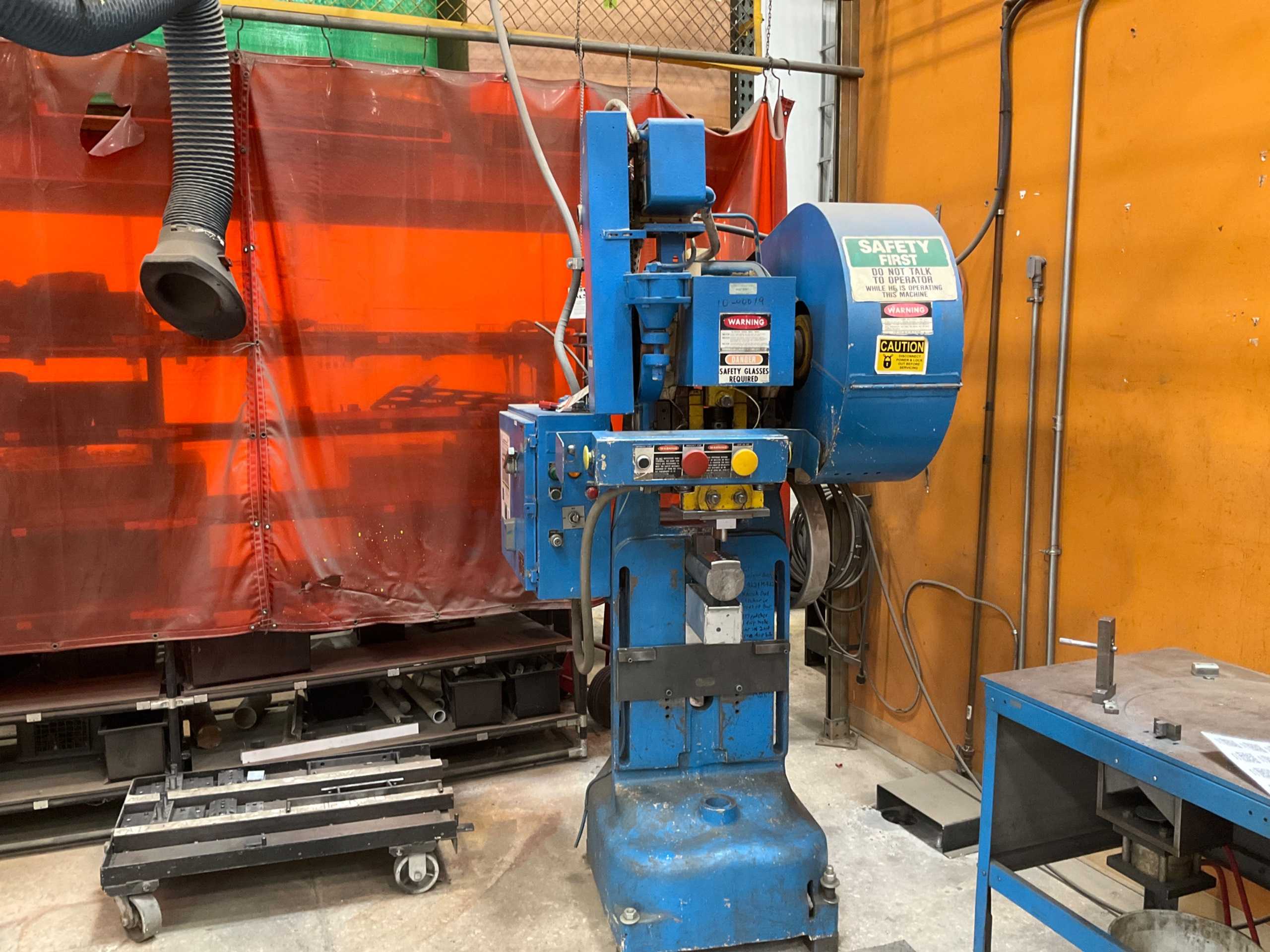 ROUSSELLE 25H PUNCHING MACHINE - SHEET METAL EQUIPMENT