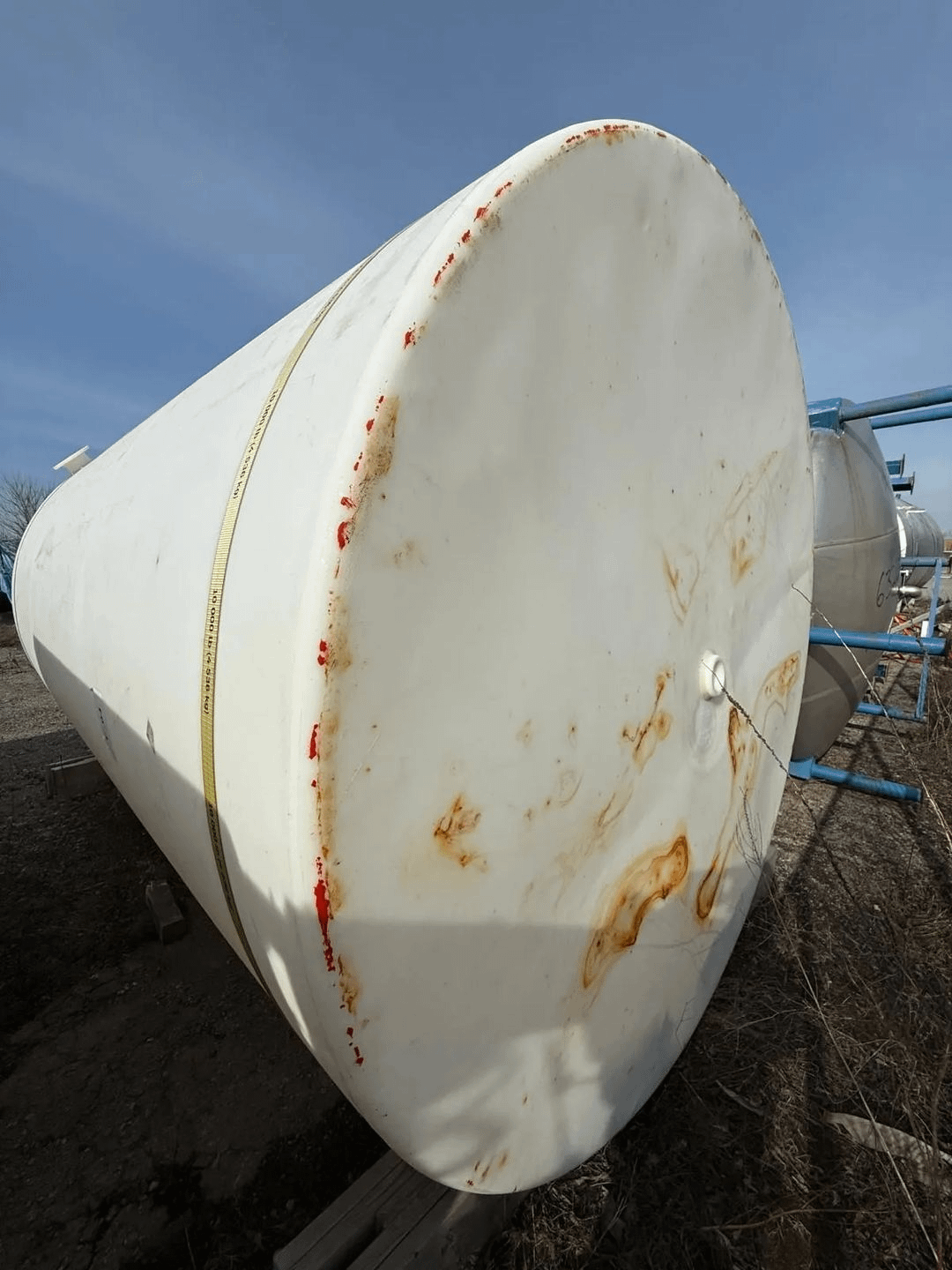 POLY STORAGE TANK, 22500L, POLYETHYLENE, VERTICAL, 100X100X175IN, 2000 LBS - TANKS