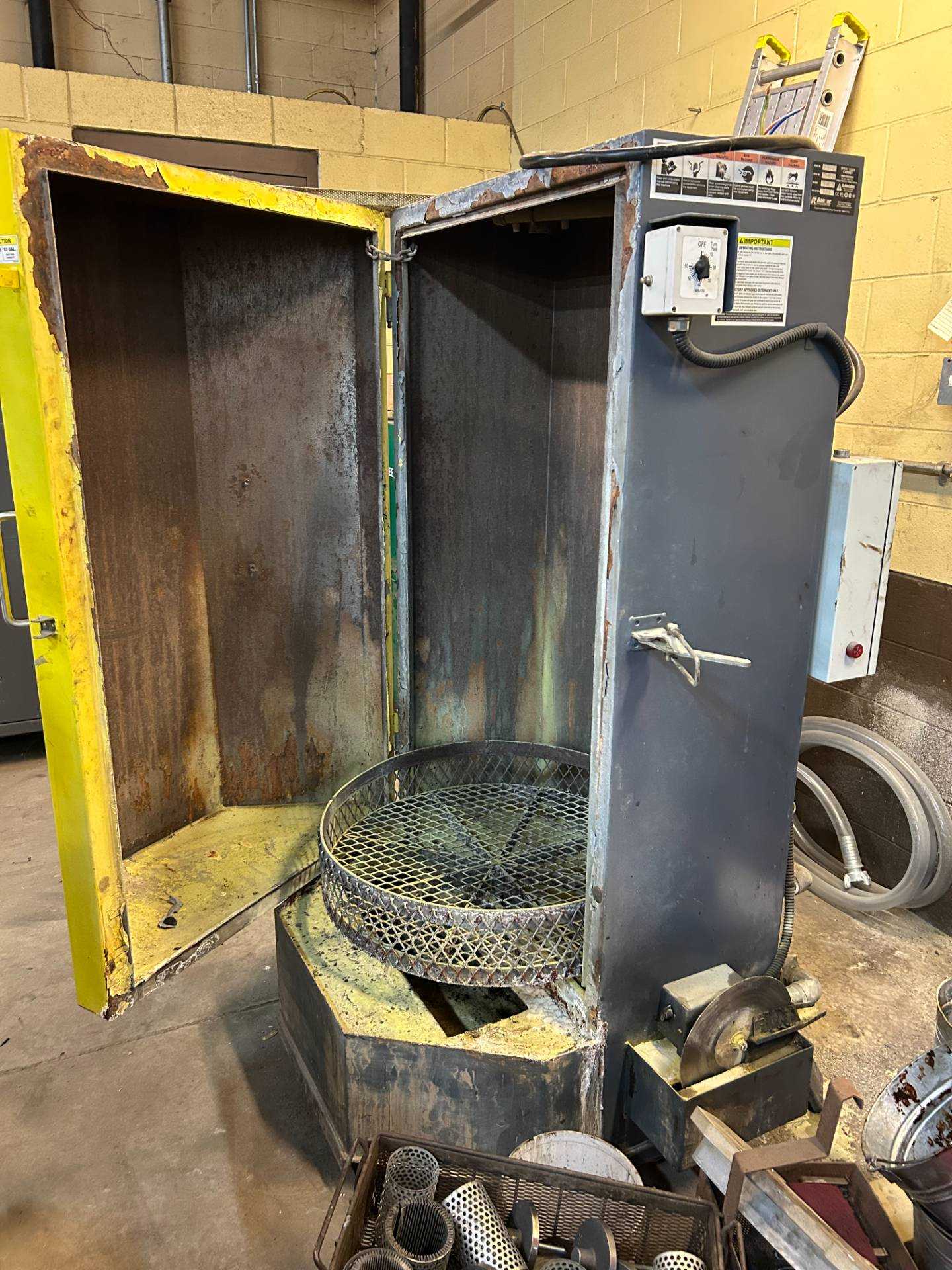 2020 RANGER RS-750 HEAVY-DUTY PARTS WASHER, 1,000 LBS CAPACITY, 70 PSI @ 70 GPM PUMP - PARTS WASHING MACHINE