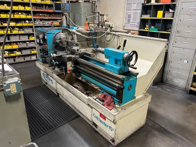 2002 COLCHESTER CLAUSING 15" MANUAL LATHE - undefined