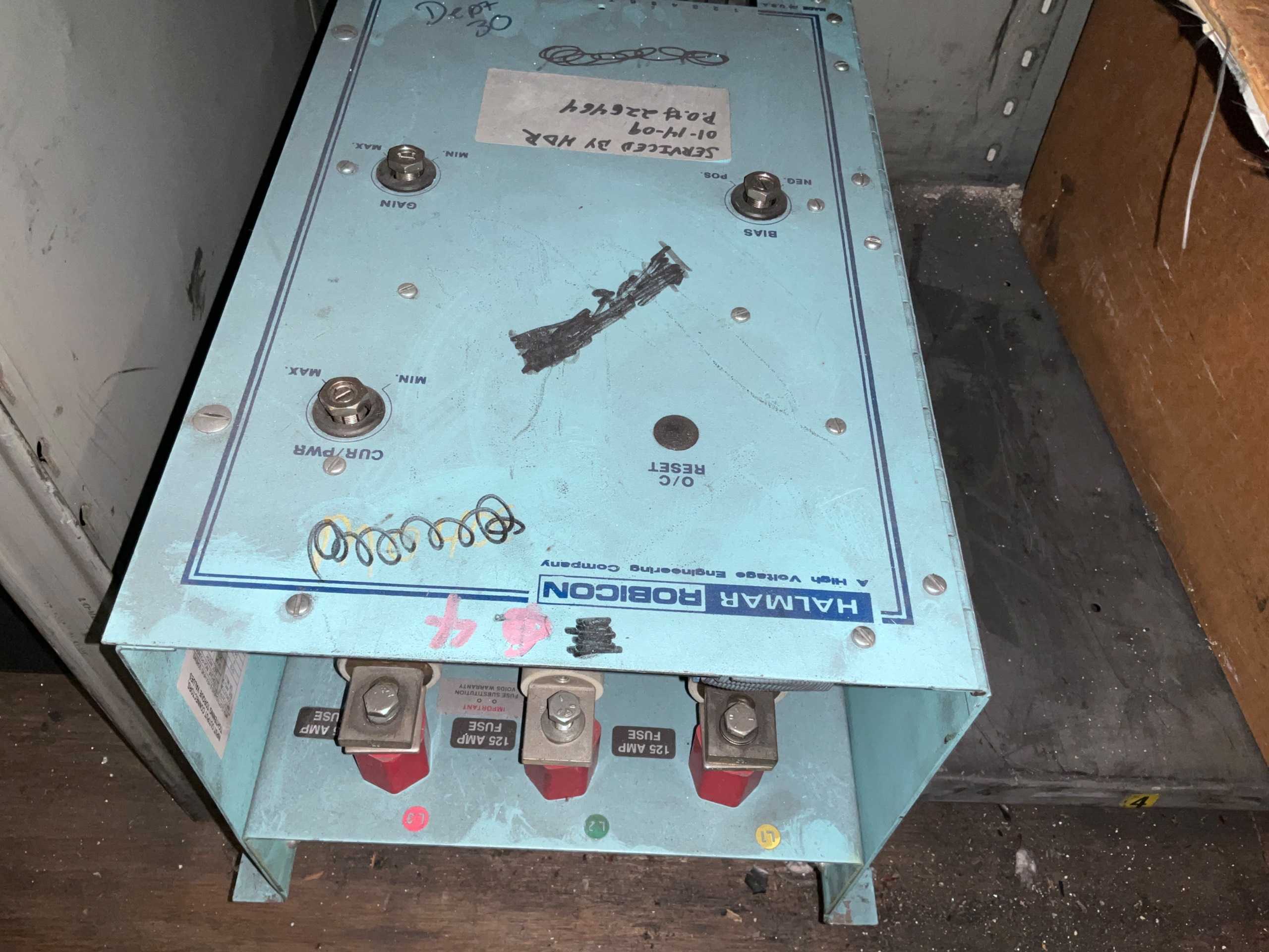 BULK QTY OF AUTOMATION & CONTROLS - AUTOMATION & CONTROLS
