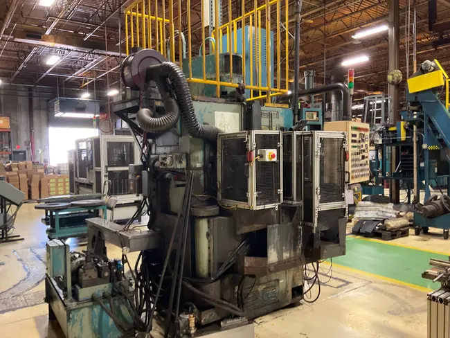 NISSEI V-5P M-901 GRINDING MACHINE - undefined
