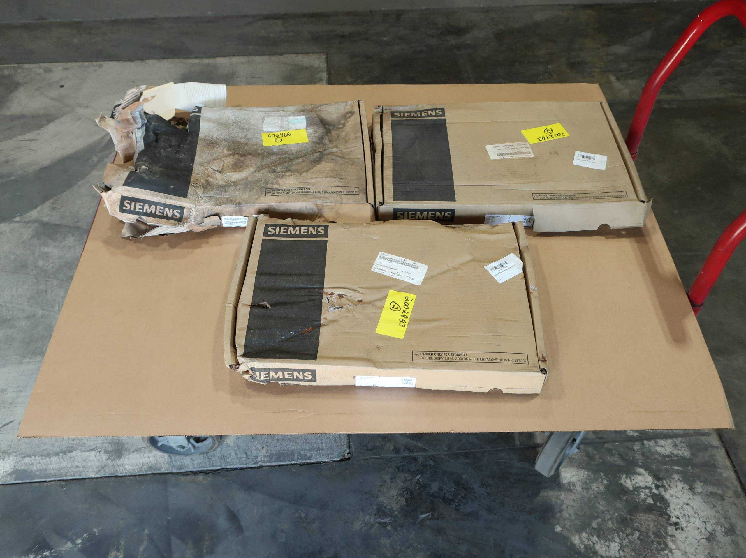 BULK QTY OF SIEMENS 6SL3120-2TE15-0AD0 DOUBLE MOTOR MODULES - MOTOR DRIVES