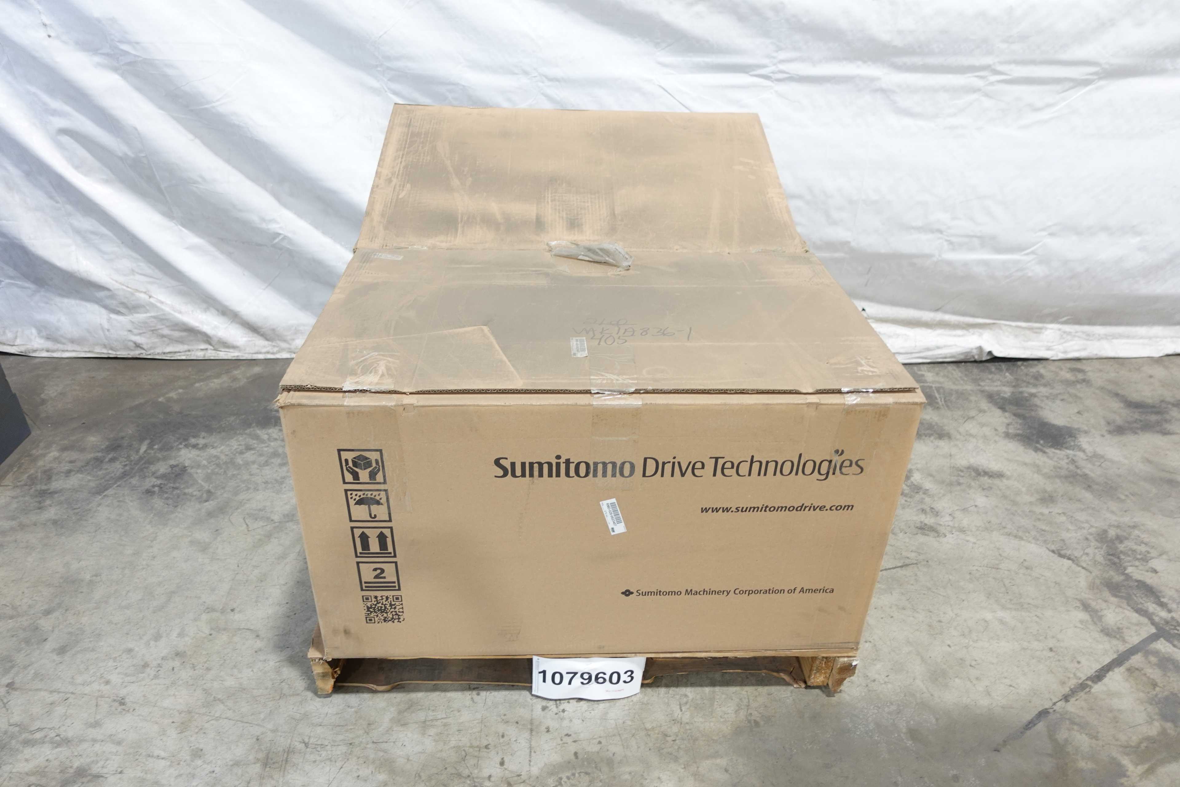 SKU 1079603 - LOT OF 2 SUMITOMO CHHMS3-6175DB-EP-B-165 GEARMOTORS