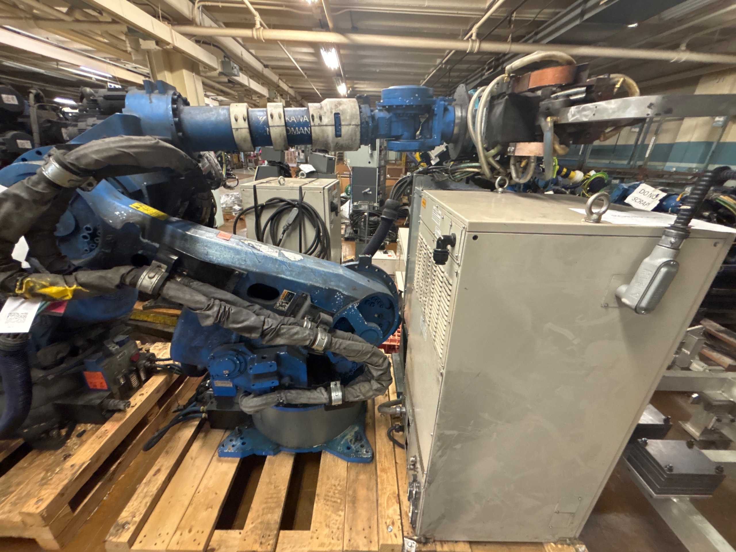 2011 YASKAWA MOTOMAN-ES165D ARTICULATED ROBOT - ARTICULATED ROBOTS