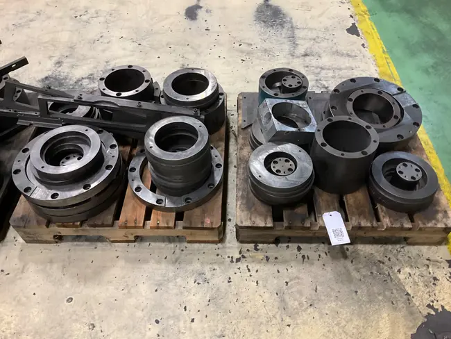BULK QTY OF TOOLING FOR CINCINNATI 220-DCII-6 PRESS - undefined