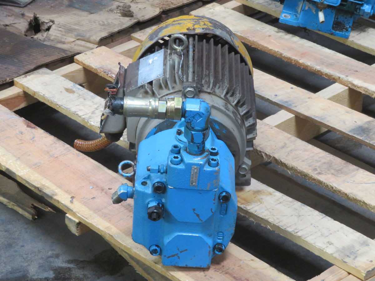 TOYO-OKI HPP-VD2V-F31A 3-A, PUMP, 31.5 CM³ DISPL, 1-7 MPA PRESS, 2500 RPM MAX SPD - HYDRAULIC PISTON PUMP