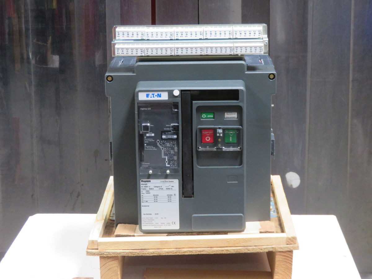EATON MWI625 MWI6253HE AIR CIRCUIT BREAKER, 3P, 2500A, 635VAC, 85KA @ 635VAC IC, ELEC TRIP - CIRCUIT BREAKERS
