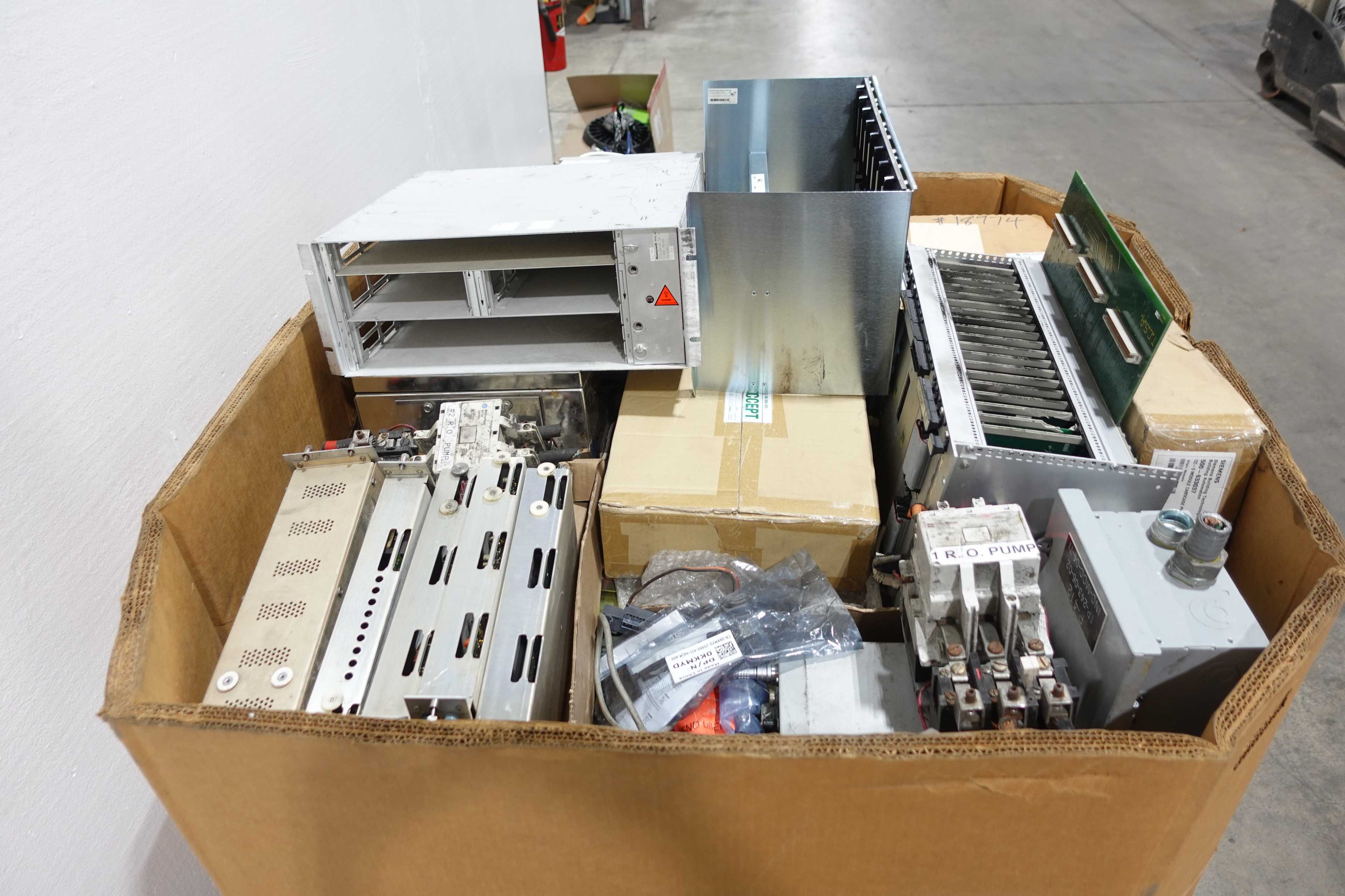 ASSORTED ELECTRICAL CONTROLS - AUTOMATION & CONTROLS