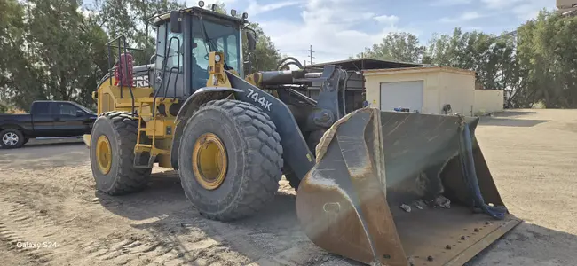 2012 JOHN DEERE 744K WHEEL LOADER - undefined