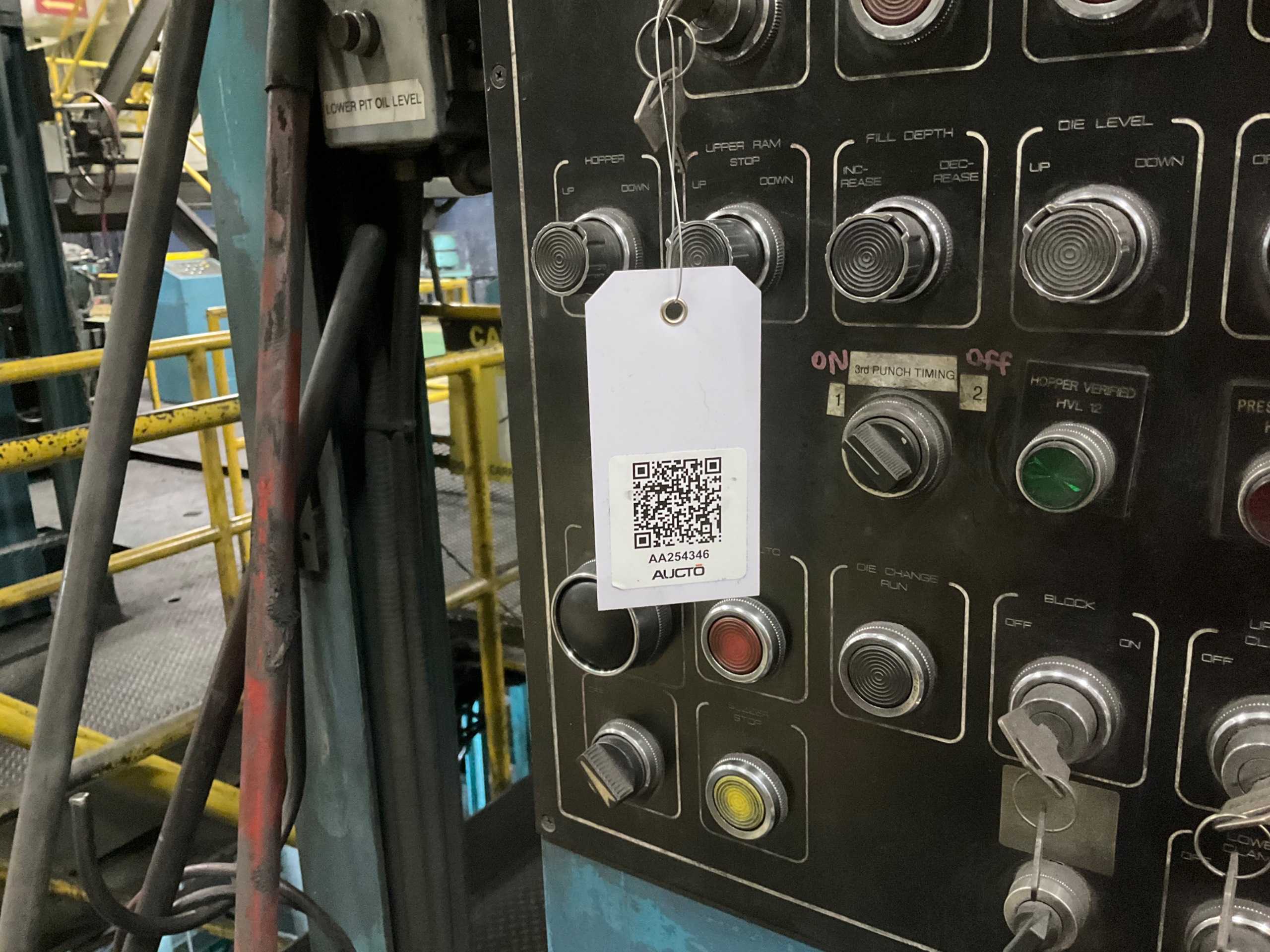 KOHTAKI 800 TON COMPACTING PRESS - HYDRAULIC PRESSES