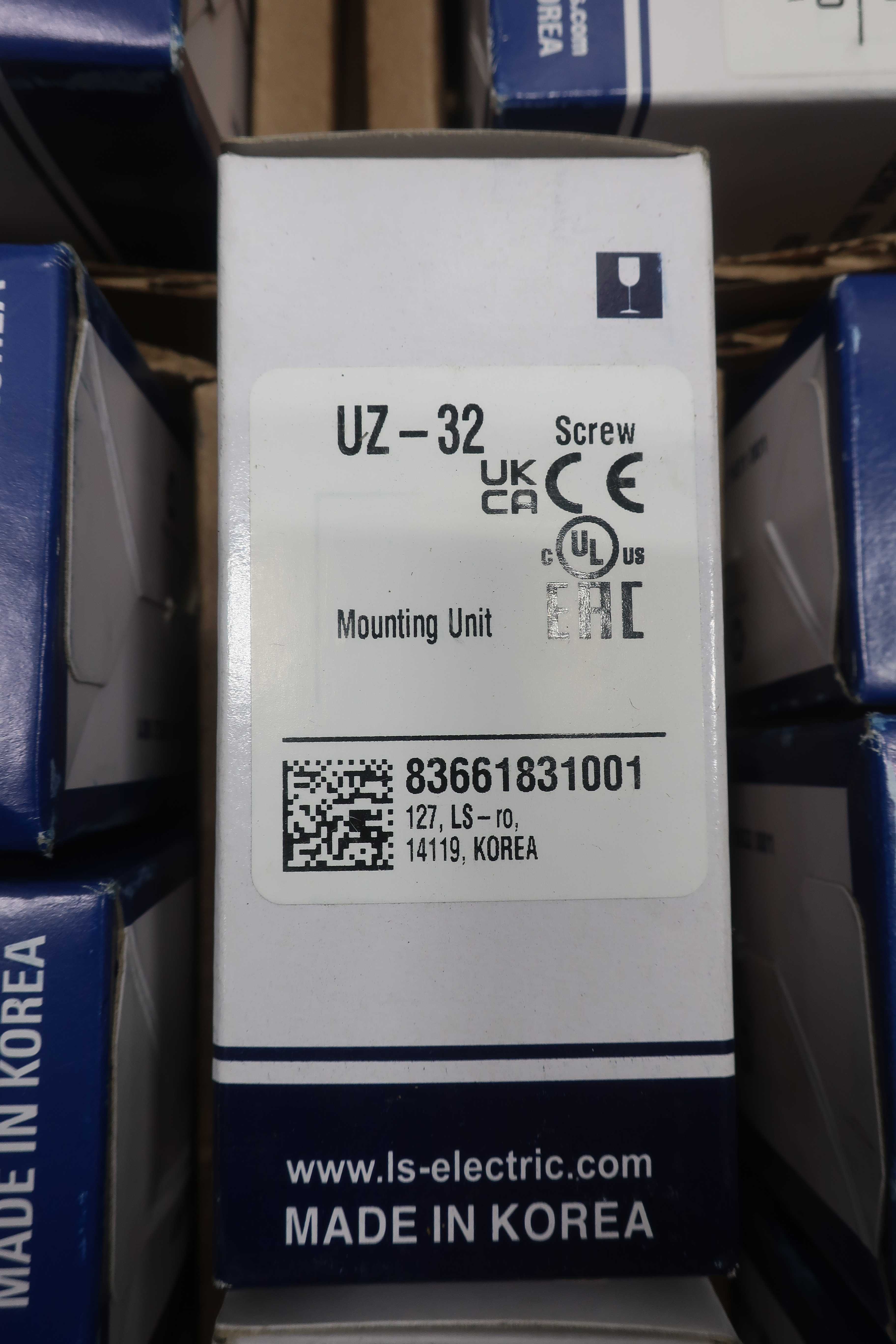 1 PALLET OF THERMAL OVERLOAD RELAYS AND MOUNTING UNITS - ELECTRICAL RELAYS