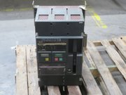 Fuji SE3203PF Circuit Breakers, 3 Pole, 660V AC Voltage, 60Hz Freq, 3200A Continuous Current - CIRCUIT BREAKERS