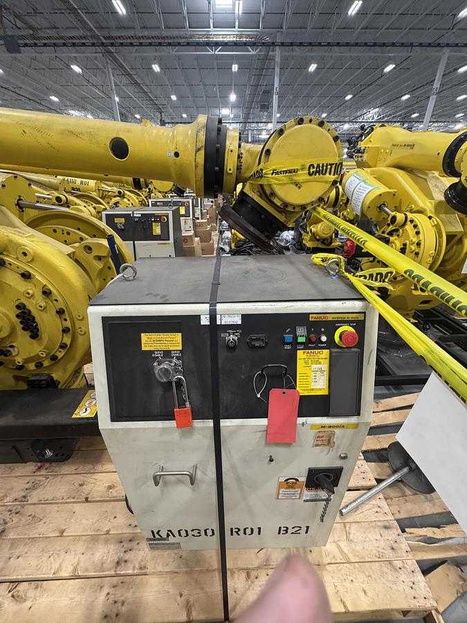 2014 FANUC M-900IA/400L ARTICULATED ROBOT, 400KG PAYLOAD, 3625MM REACH, R-30IA CONTROL - ARTICULATED ROBOTS
