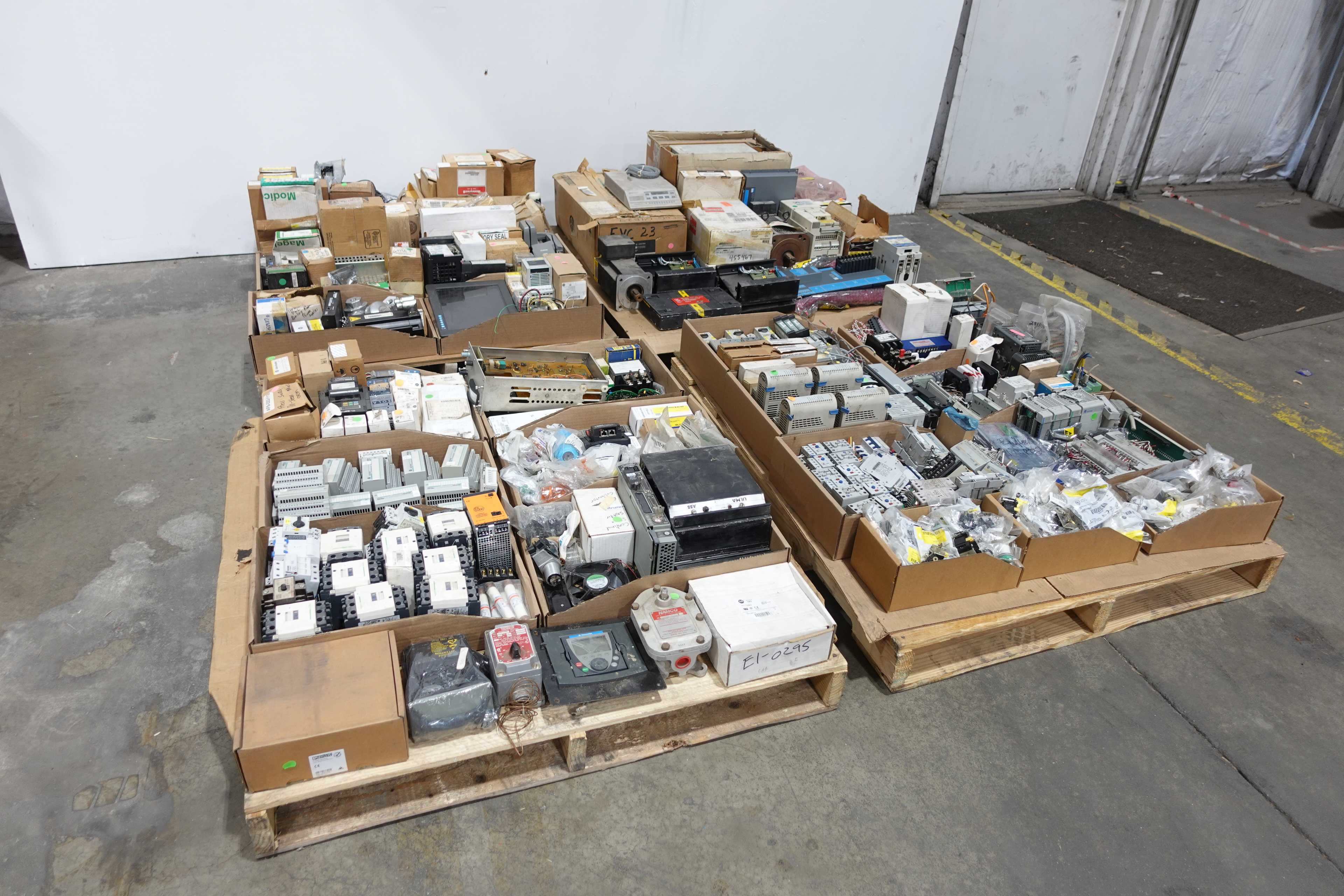 4 PALLETS OF ASSORTED AUTOMATION AND ELECTRICAL CONTROLS - AUTOMATION & CONTROLS