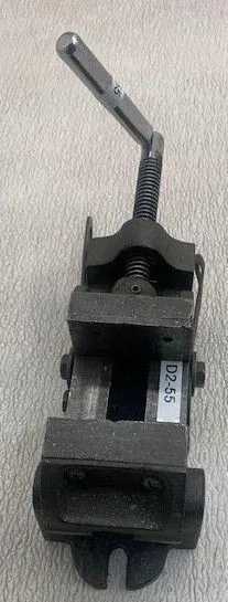 PIVOTAL VISE MACHINING VISE 2-3/4" X 2-3/4" - MACHINE TOOLING