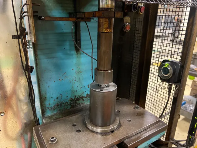AIR HYDRAULICS INCORPORATED SH400 HYDRAULIC PRESS - undefined