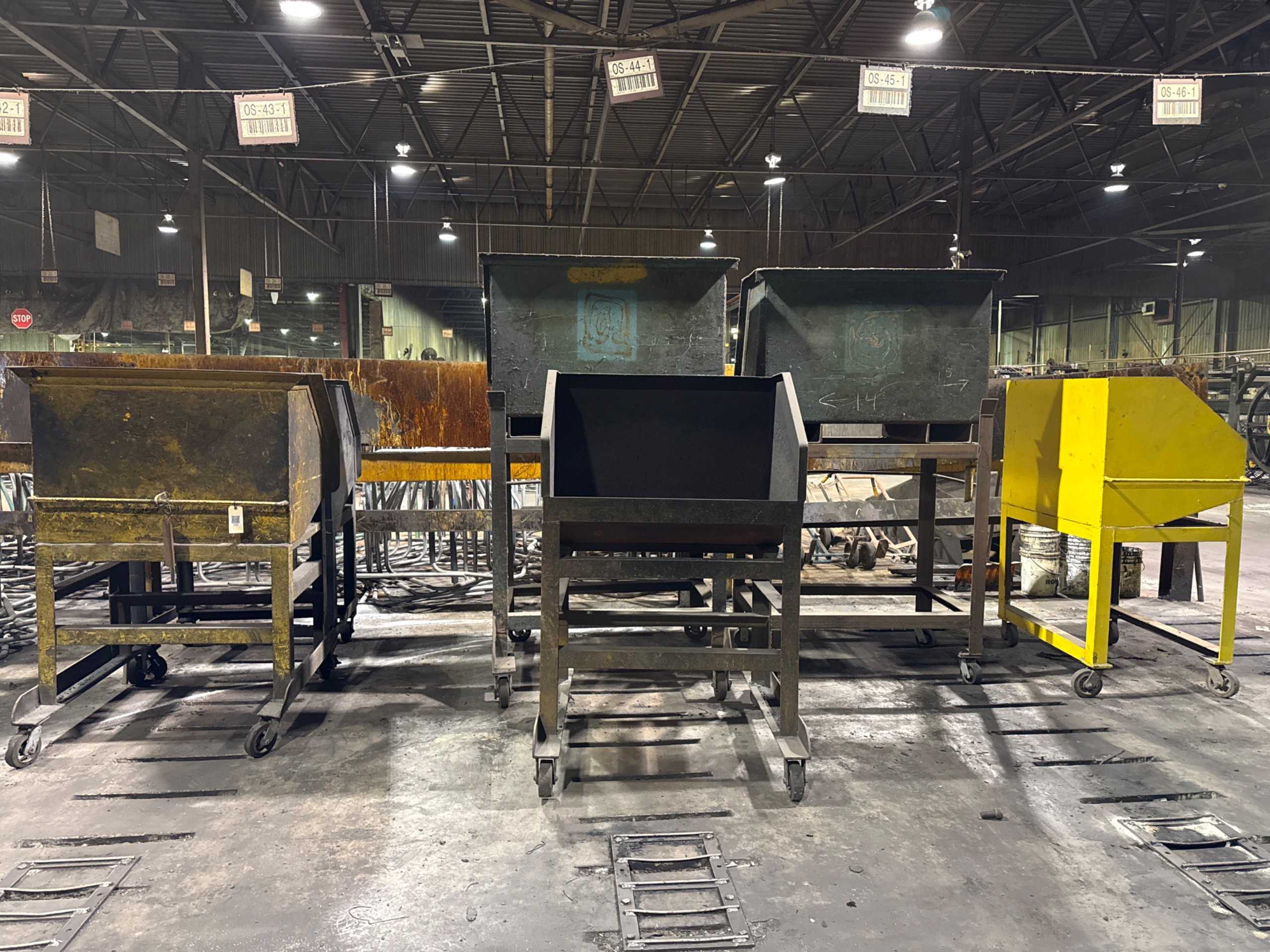 Bulk QTY of Hoppers - STORAGE & HANDLING EQUIPMENT