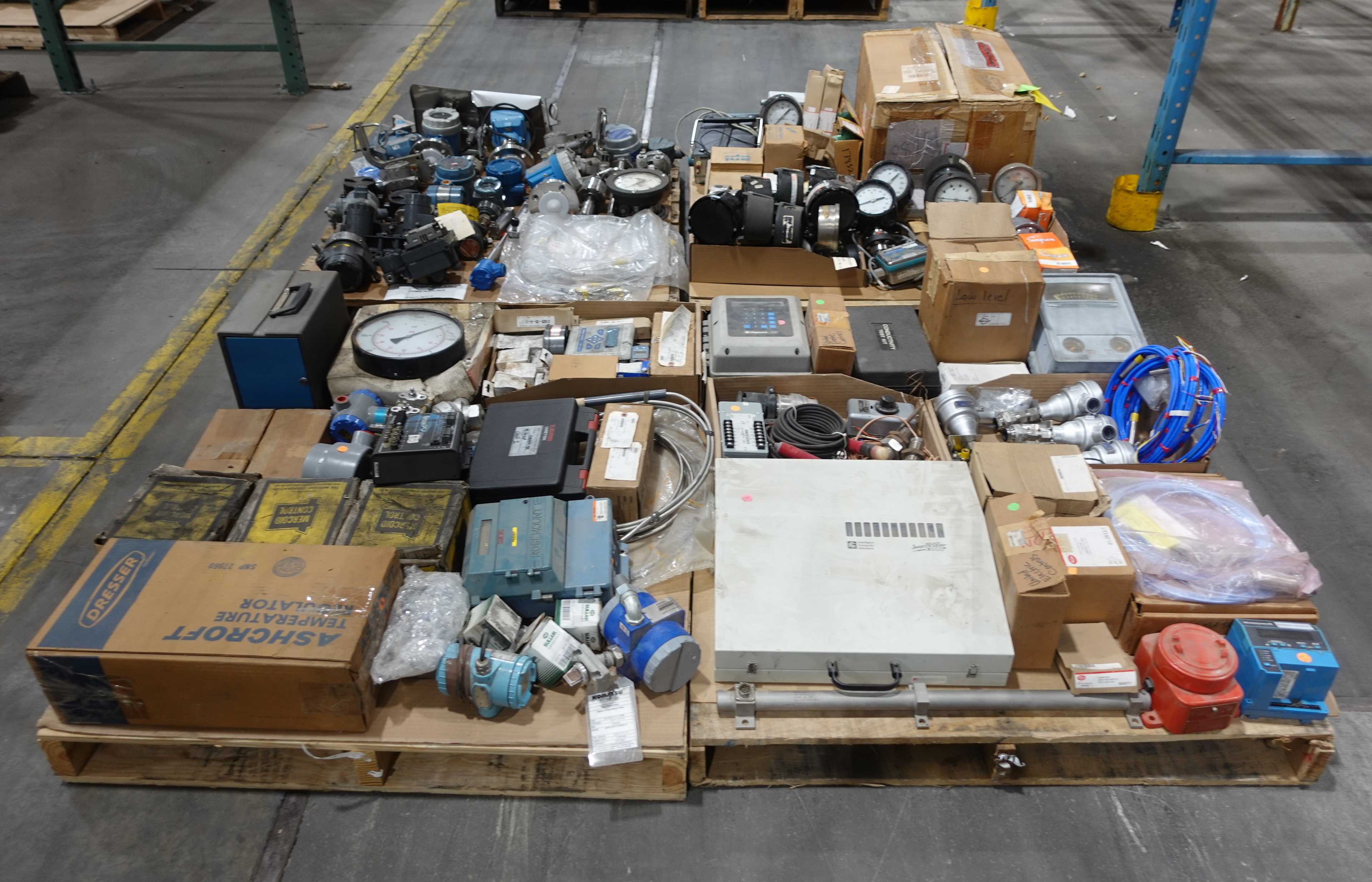 4 PALLETS OF ASSORTED INSTRUMENTATION, TRANSMITTERS, GAUGES, SENSORS, METERS, POSITIONERS - INSTRUMENTATION