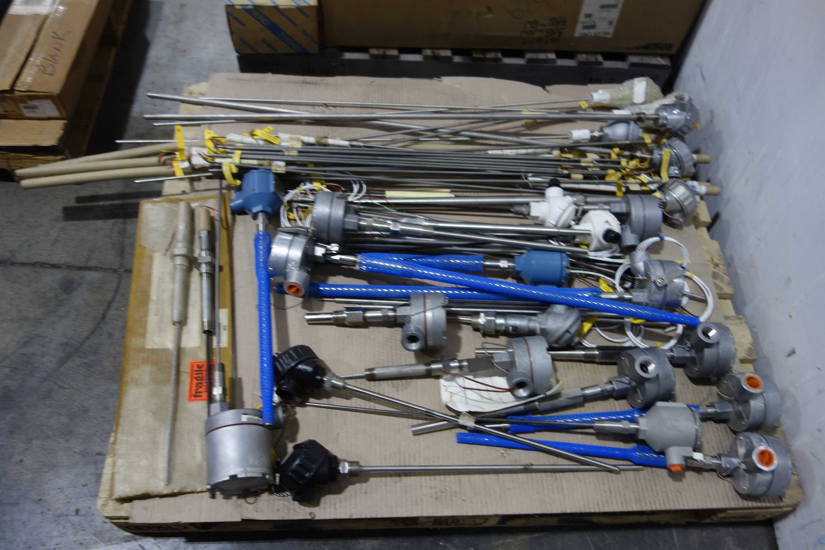 3 PALLETS OF ASSORTED TEMPERATURE MEASUREMENTS EQUIPMENT - SENSORS