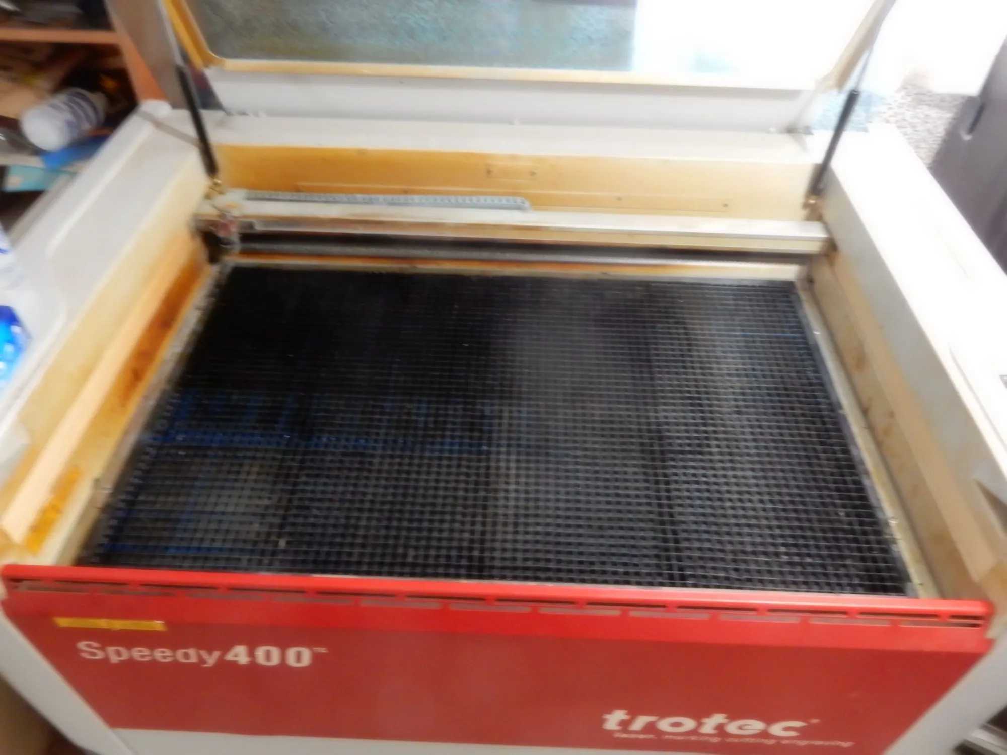 2013 TROTEC SPEEDY 400 CO₂ LASER ENGRAVER/CUTTER 80W 10.6ΜM 1016X610MM 4.32M/S - LASER CUTTING MACHINES