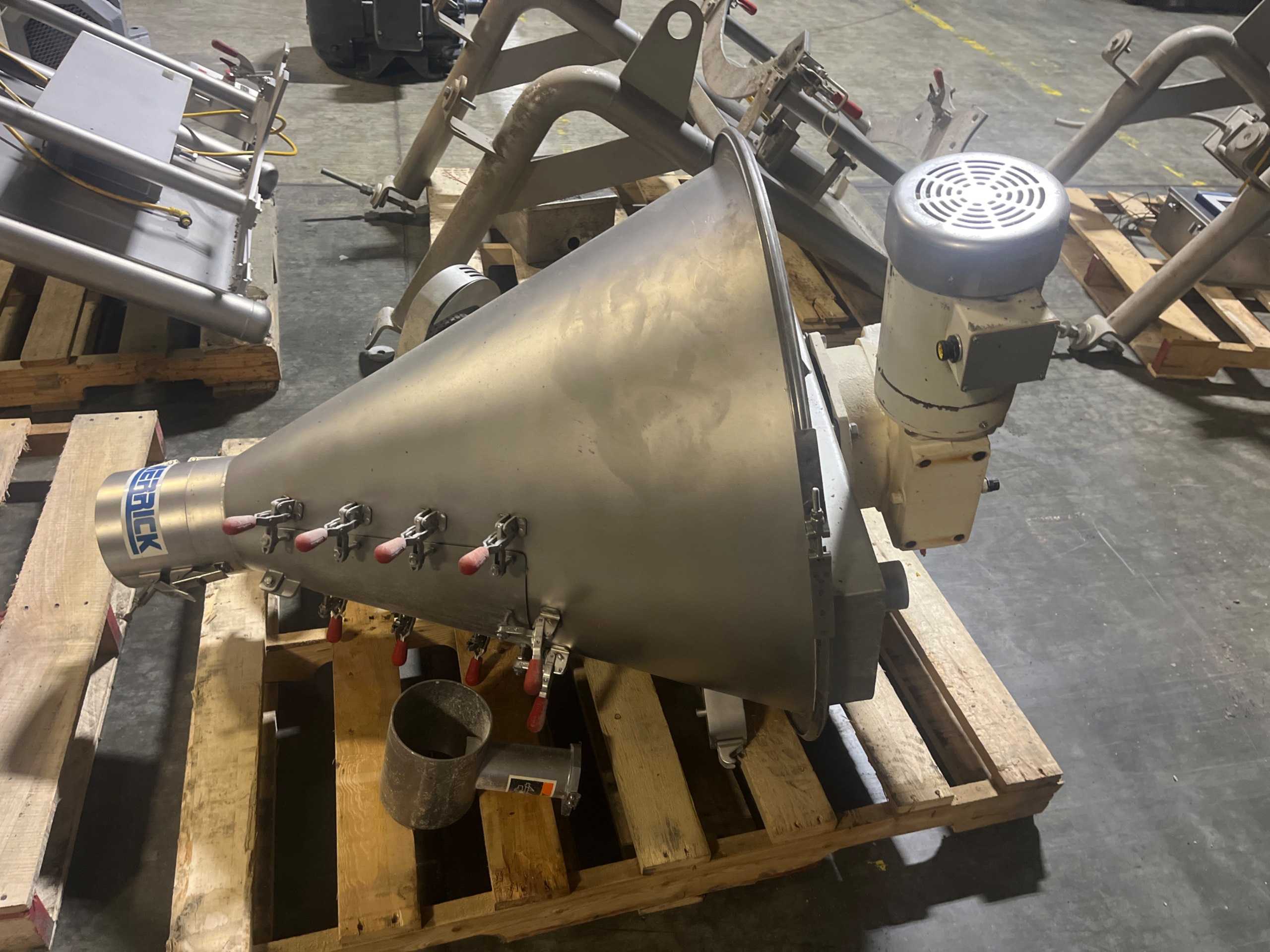 MERRICK 570 LOSS-IN-WEIGHT FEEDER - FEEDERS