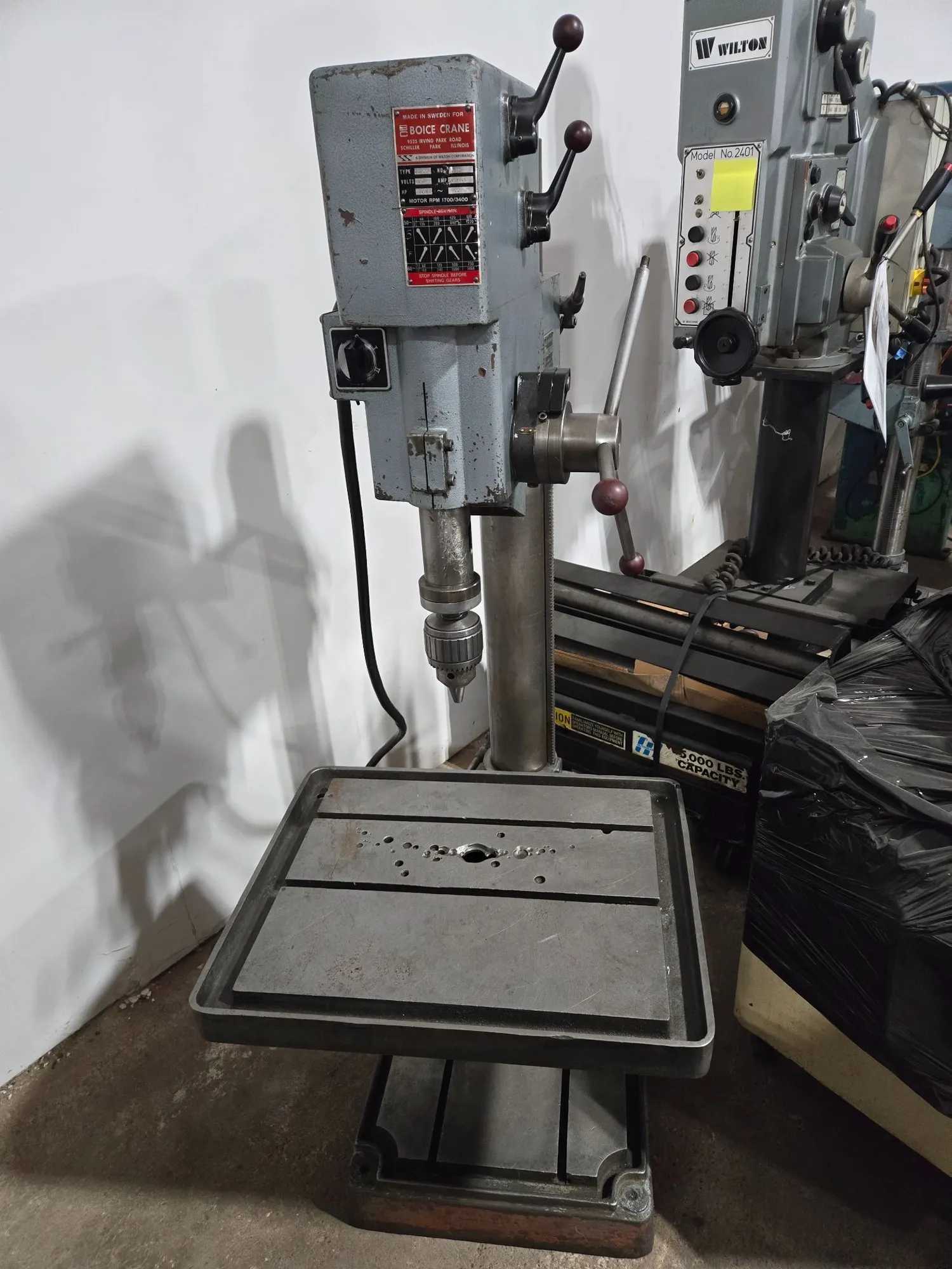 BOICE CRANE 24200 GEARED HEAD DRILL PRESS, 12" THROAT, 8-SPEED, #3MT SPINDLE, 1.6 HP - UPRIGHT DRILL PRESSES