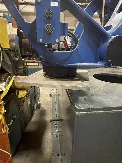 2015 FANUC M410IB/700 PALLETIZING ROBOT, 700KG PAYLOAD, 3143MM REACH, R30IB CONTROLLER - ARTICULATED ROBOTS