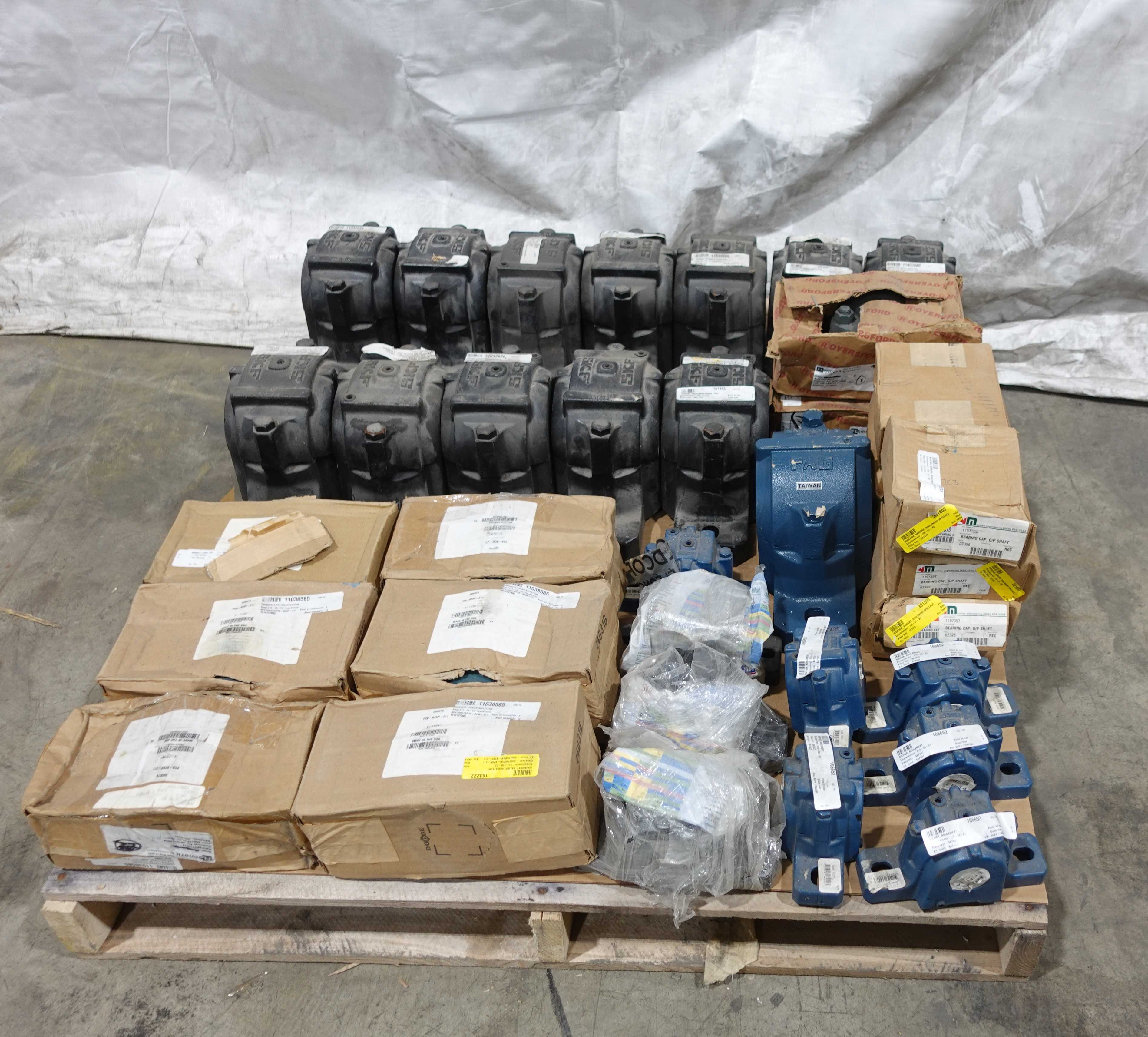 PALLET OF ASSORTED SPLITCASE PILLOW BLOCK BEARING HOUSINGS, SKF, FAG, DODGE, ROYERSFORD - PILLOW BLOCK BEARING