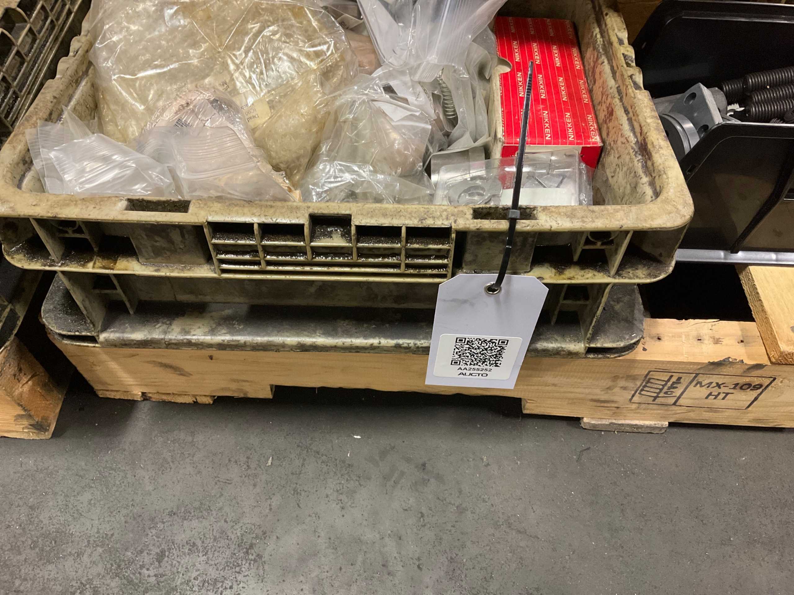 BULK QTY OF INDUSTRIAL PARTS - INDUSTRIAL PARTS