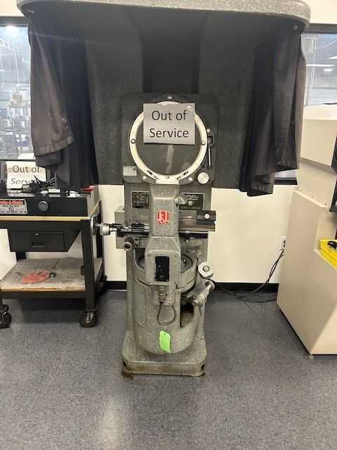 JONES & LAMSON FC-14 OPTICAL COMPARATOR - OPTICAL COMPARATORS