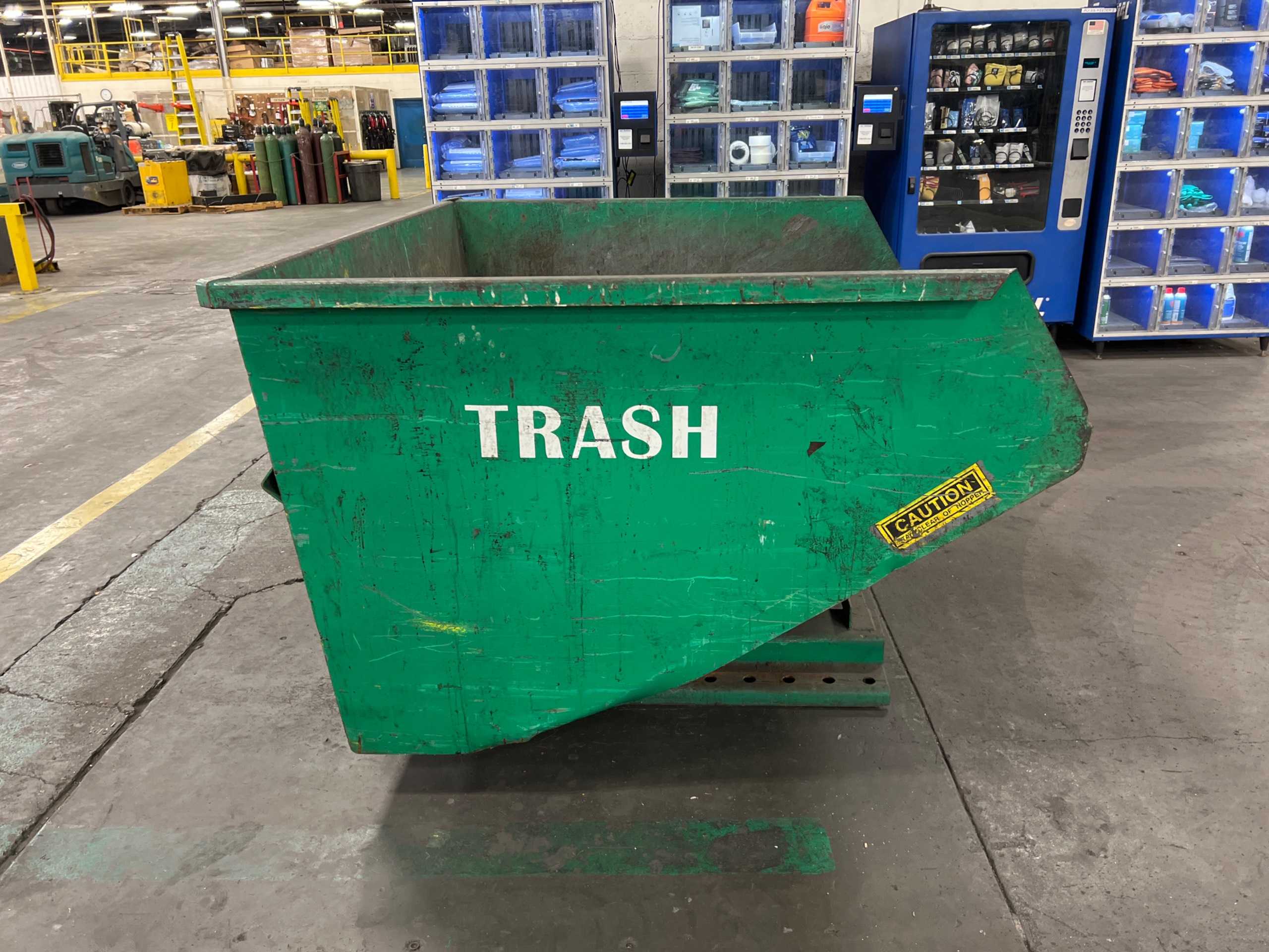MCCULLOUGH INDUSTRIES SELF DUMPING HOPPER - SELF DUMPING HOPPERS