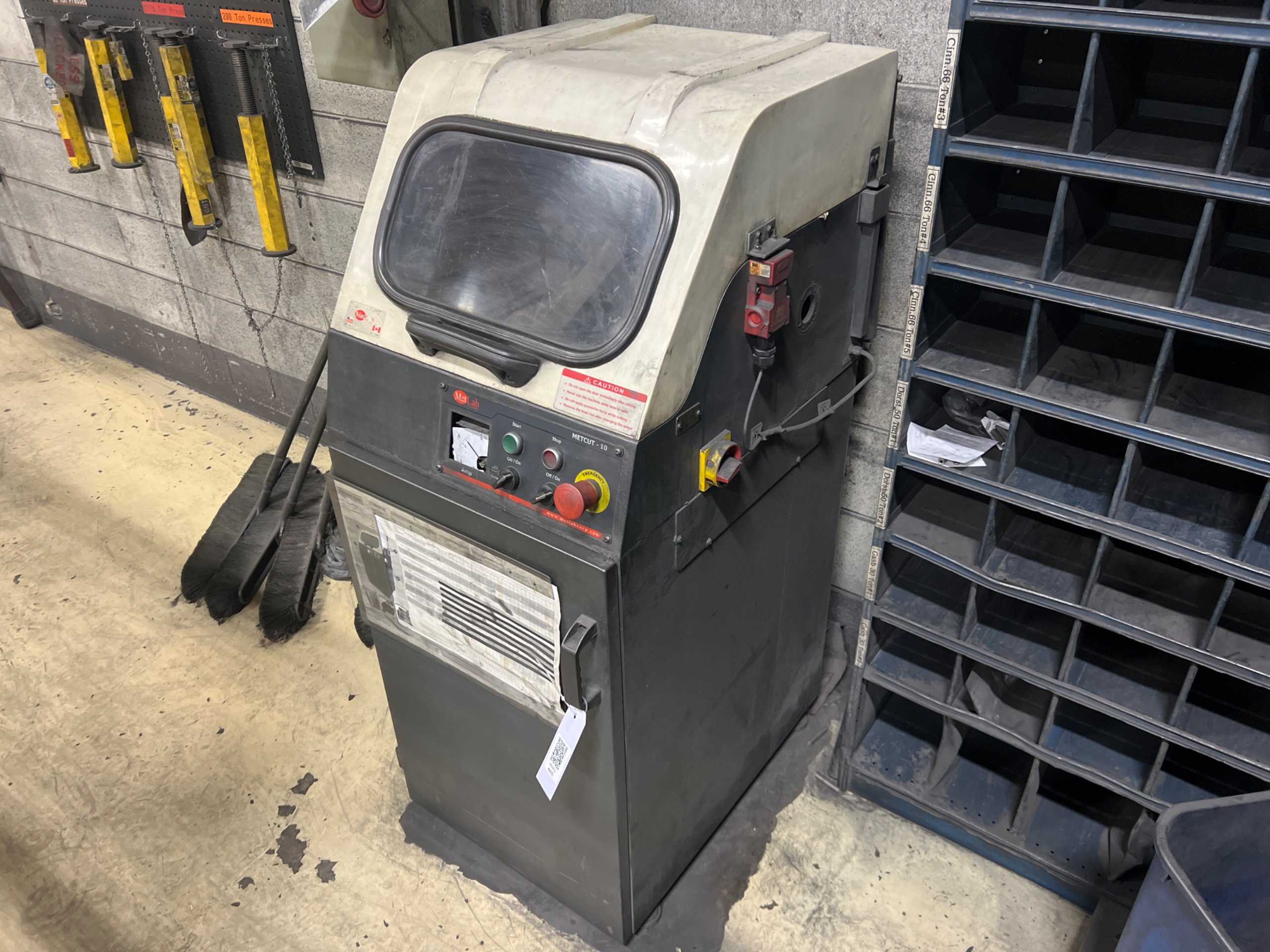 2019 MET LAB METCUT 10 ABRASIVE CUTTER - CUTTING EQUIPMENT