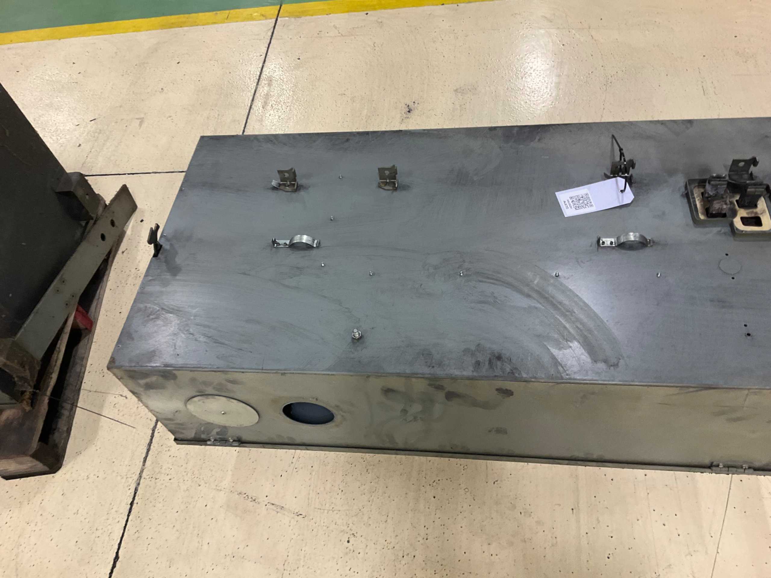 BUS PLUG - ELECTRICAL ENCLOSURES