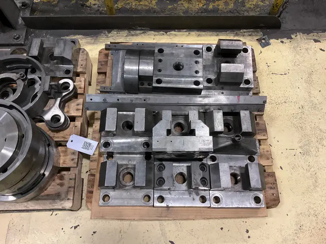 BULK QTY OF DAEWHA PRESS PARTS - undefined
