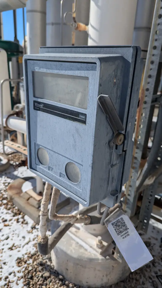 FISHER 4195KAR PRESSURE INDICATING CONTROLLER - undefined