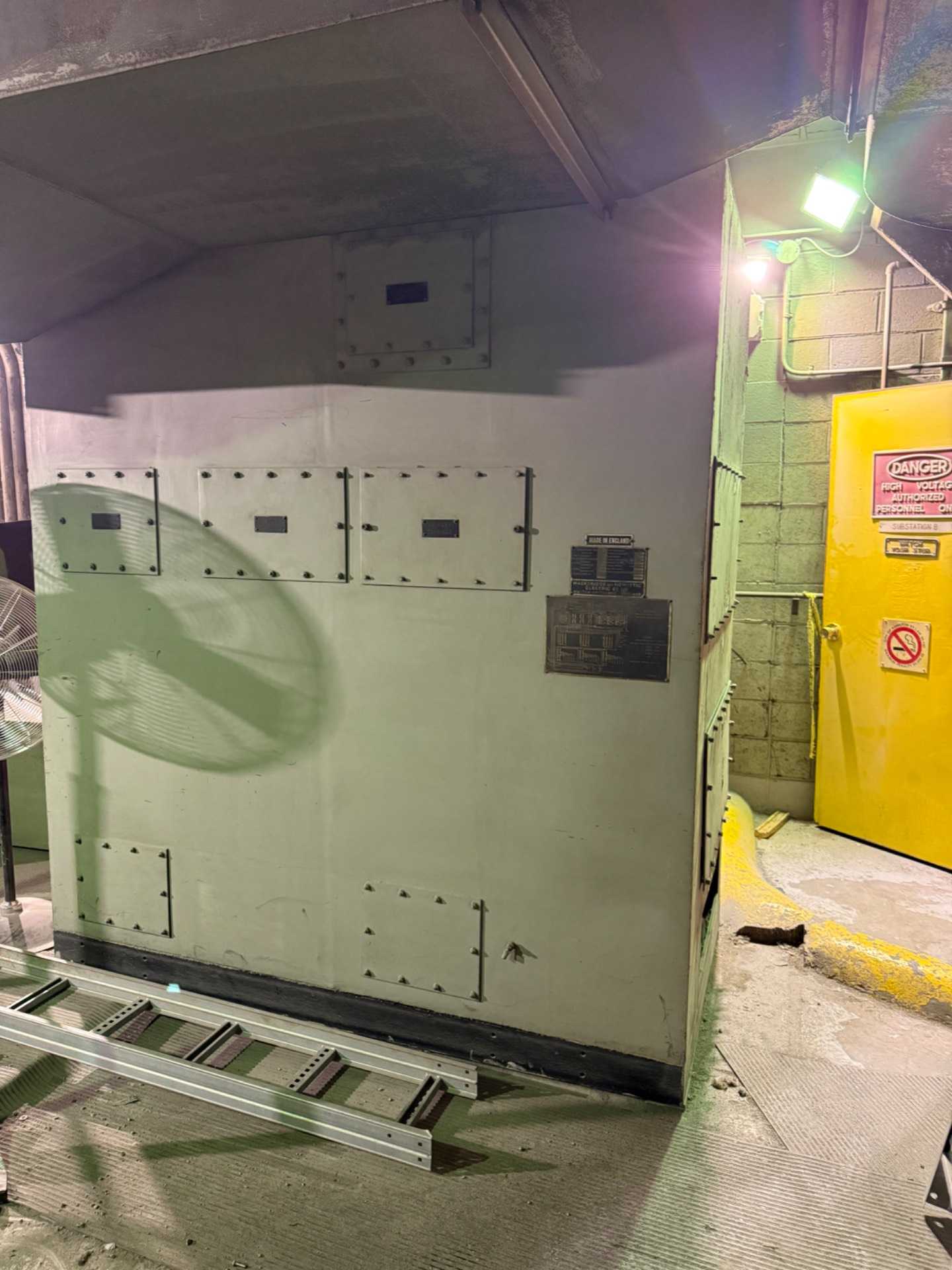 1960 Hackbridge and Hewittic Oil-Filled Transformer, 500kW, 13800V/246V, 60Hz, 11210 lbs - OIL FILLED TRANSFORMERS