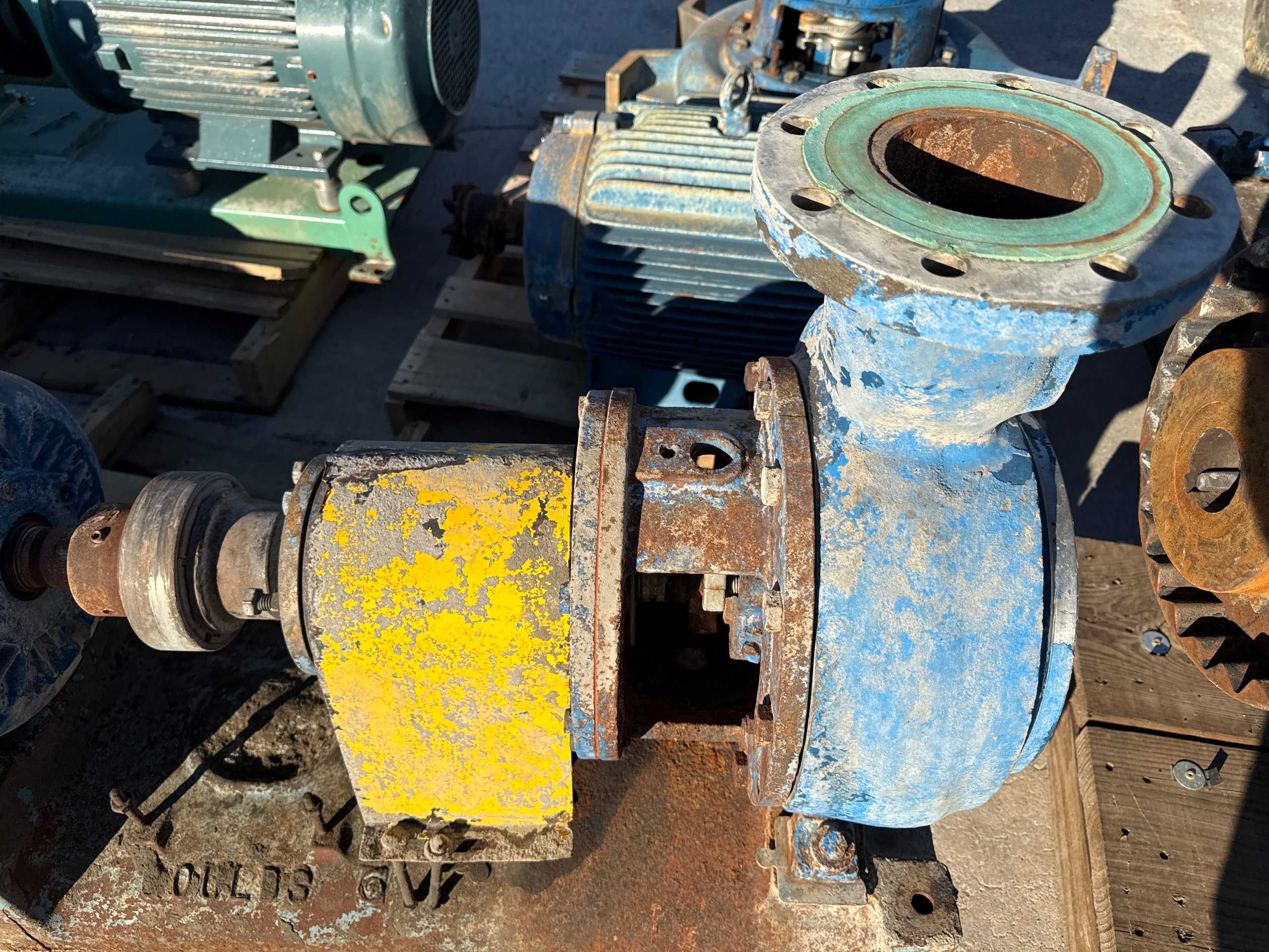 GOULDS PUMP & 25 HP MOTOR ASSEMBLY - CENTRIFUGAL PUMP