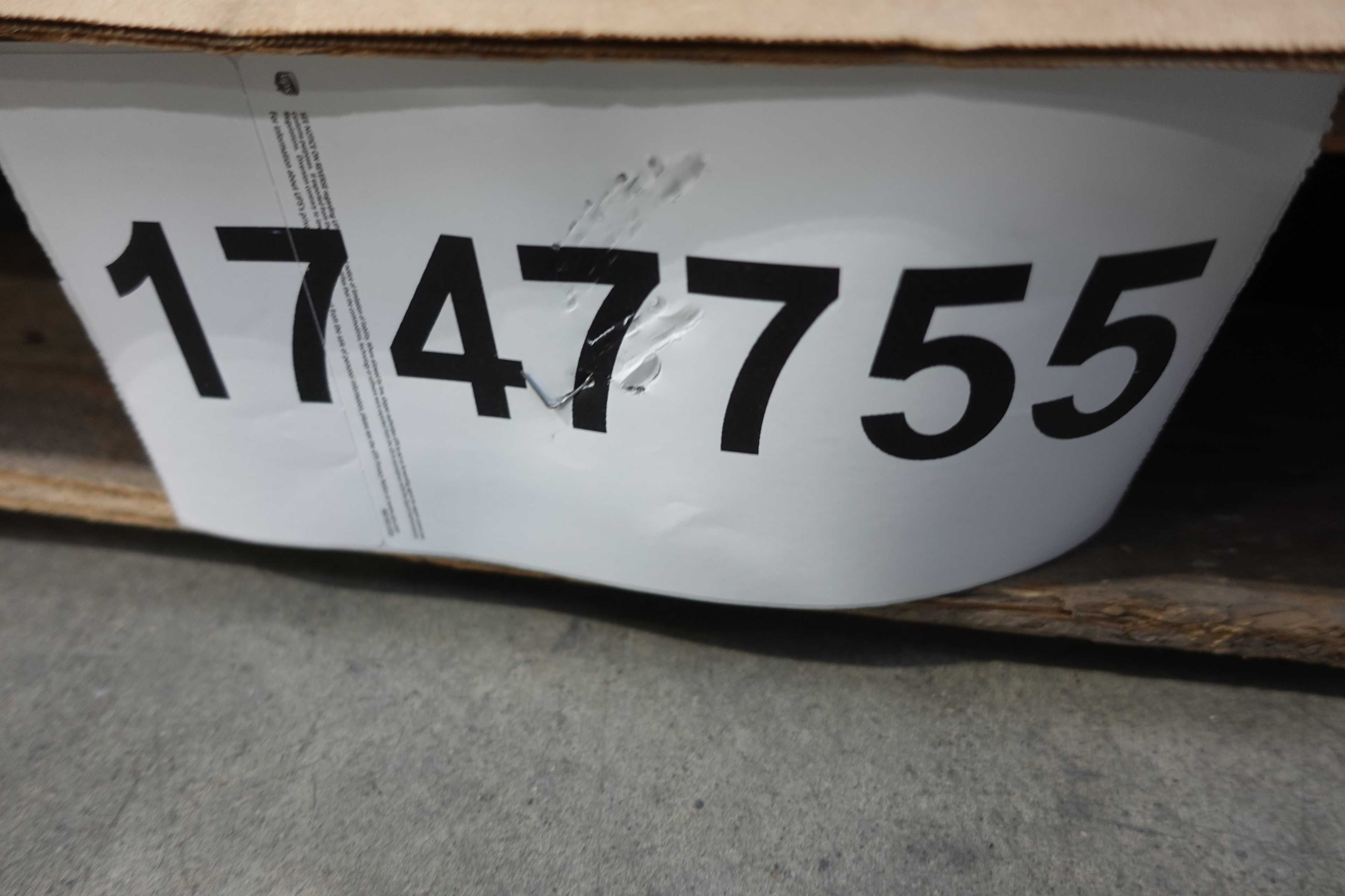 SKU 1747755 - LOT OF 5 SKF ROLLER BEARINGS - BEARINGS
