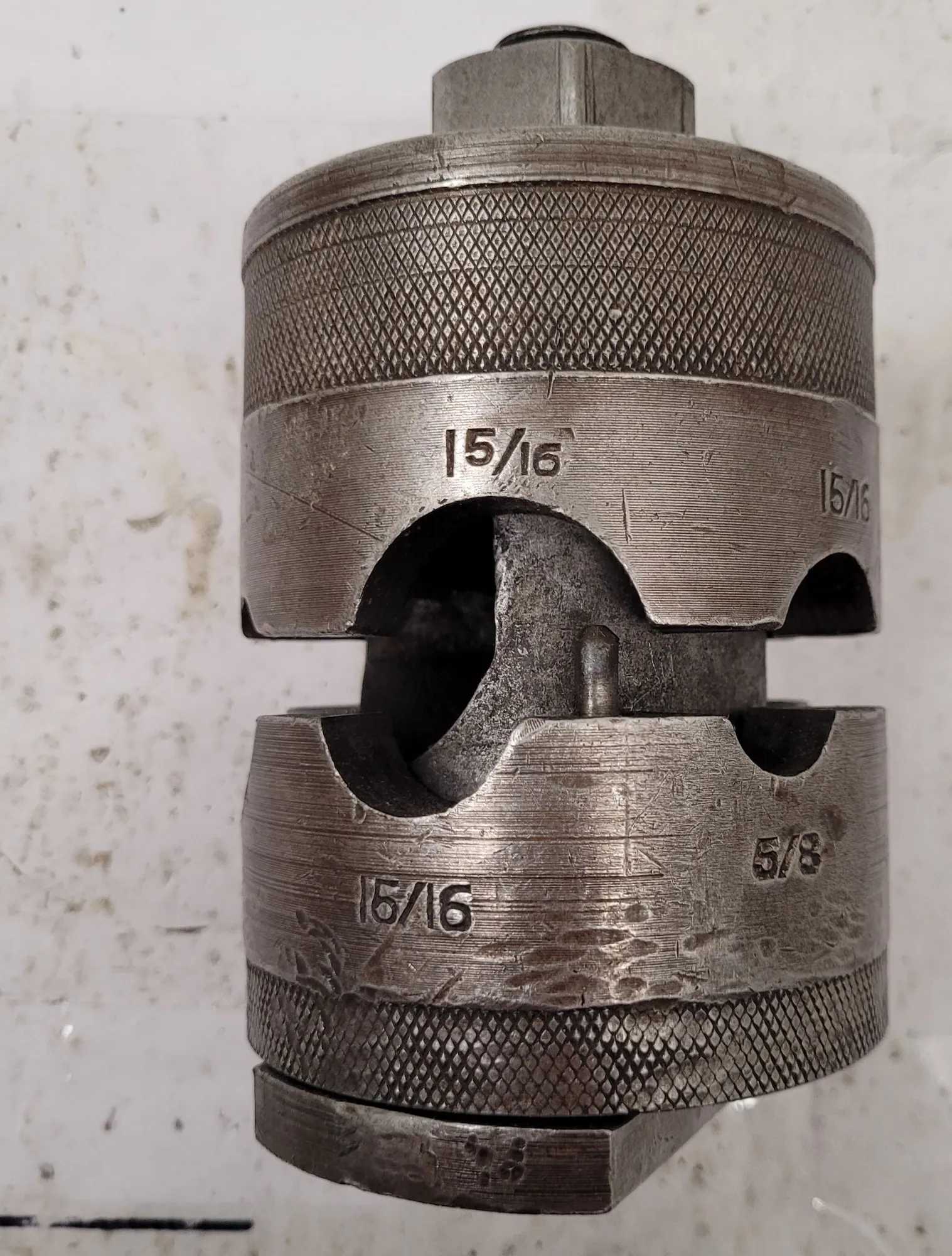 WILLIAMS NO. 2-B BORING BAR HOLDER, APPROX 6" TALL, 3.4" BODY DIAMETER - MACHINE TOOLING
