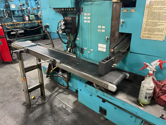 IZUMI KINZOKU KN-312B CYLINDRICAL GRINDER - undefined